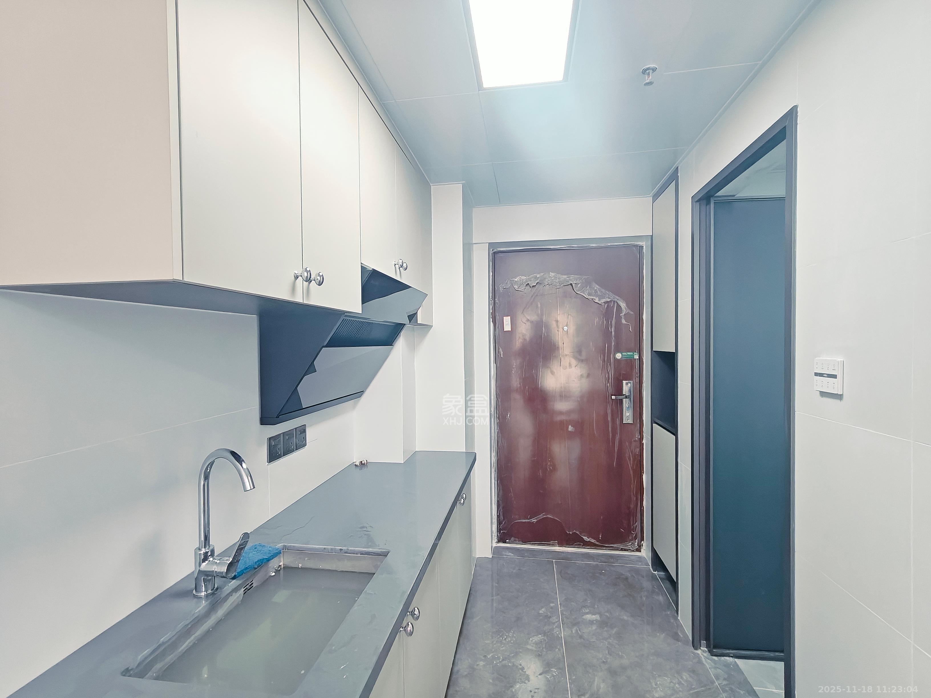 大都汇二环天际 1室0厅0卫 1500.0元/月 大都汇二环天际 1室0厅0卫 1500.0元/月室内图