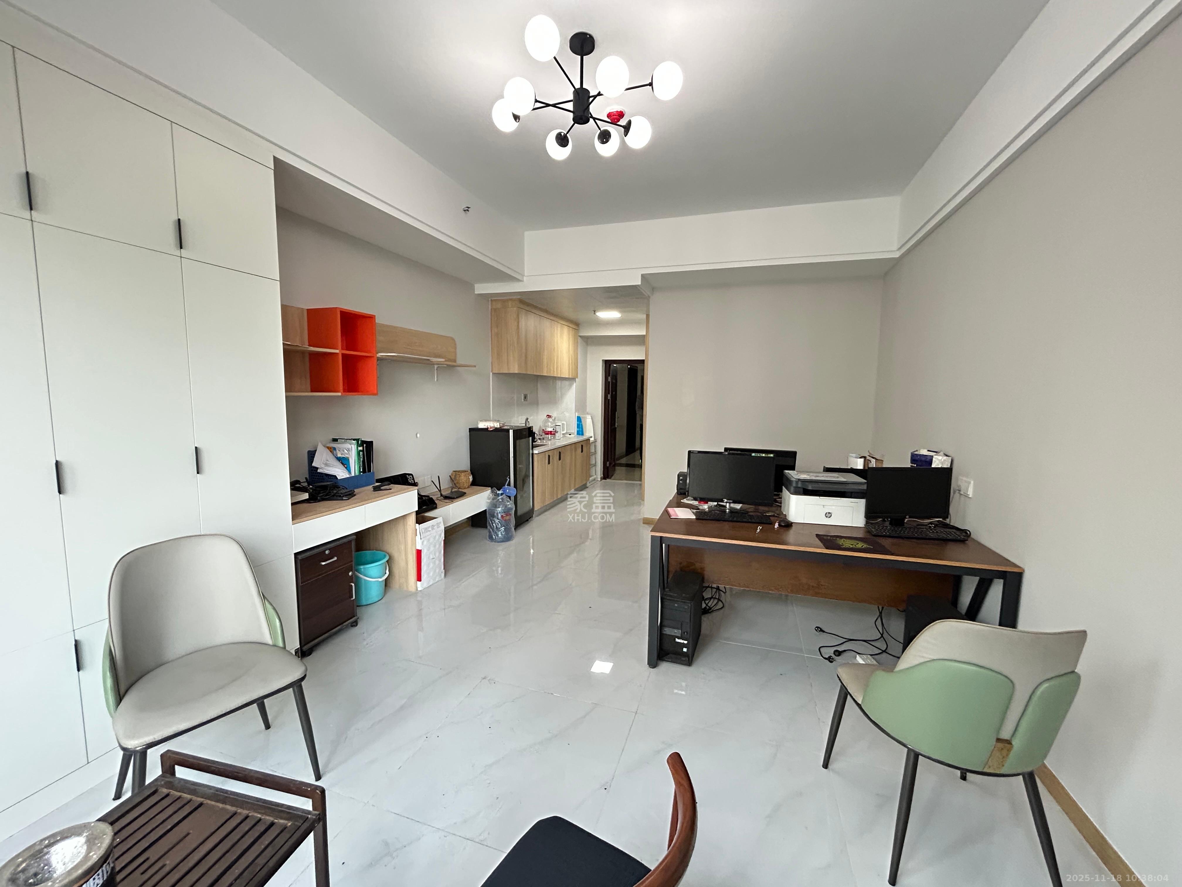 中建悦和城  1室1厅1卫    1500.0元/月