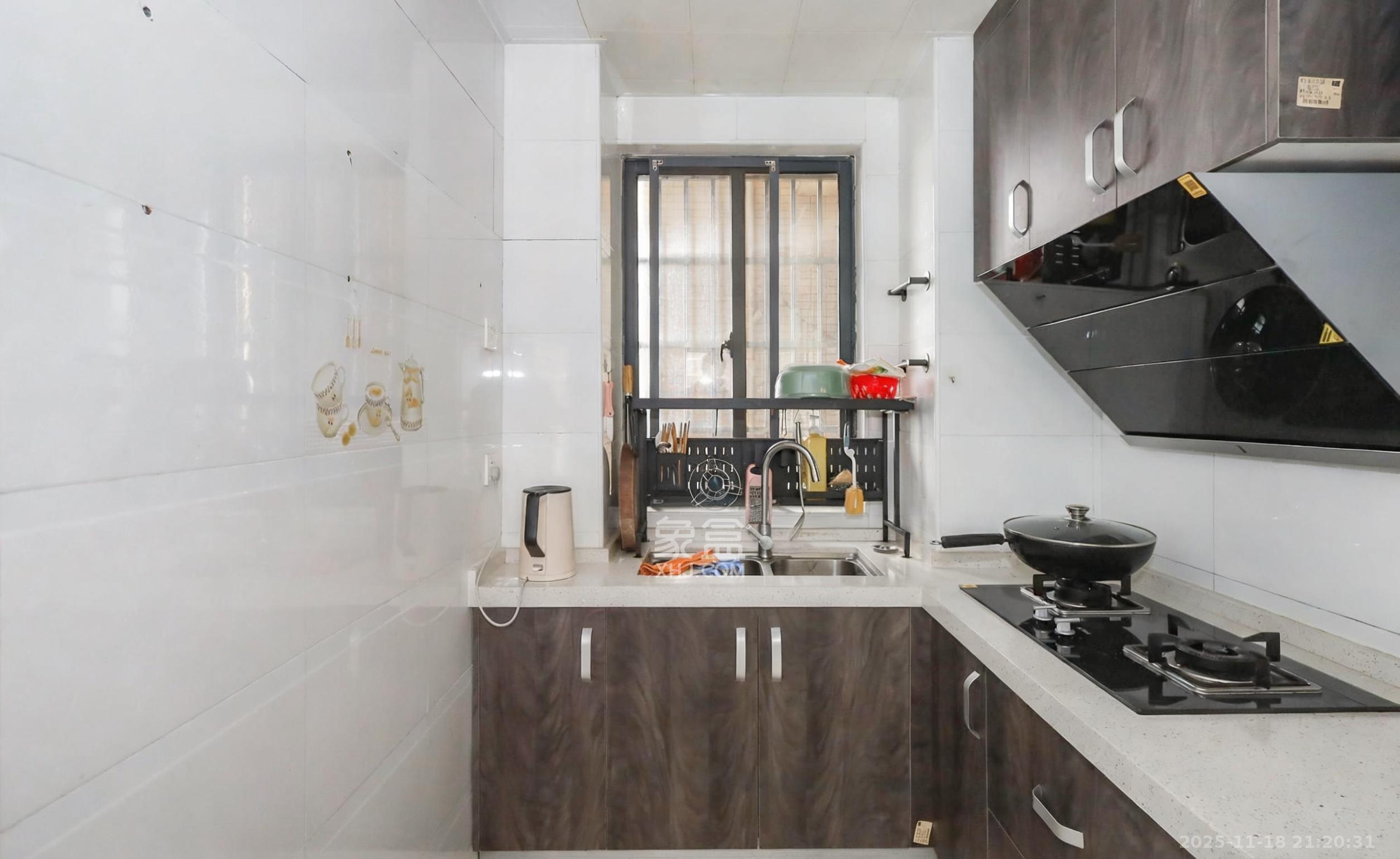 钰龙天下一期 3室2厅2卫 3200.0元/月 钰龙天下一期 3室2厅2卫 3200.0元/月室内图