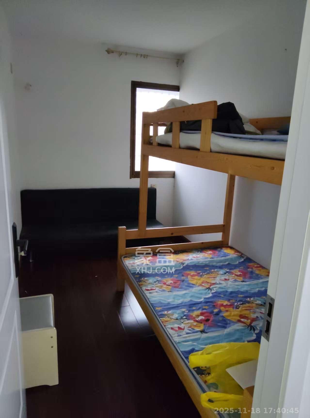 芙蓉蓉苑  3室1厅1卫    2500.0元/月室内图