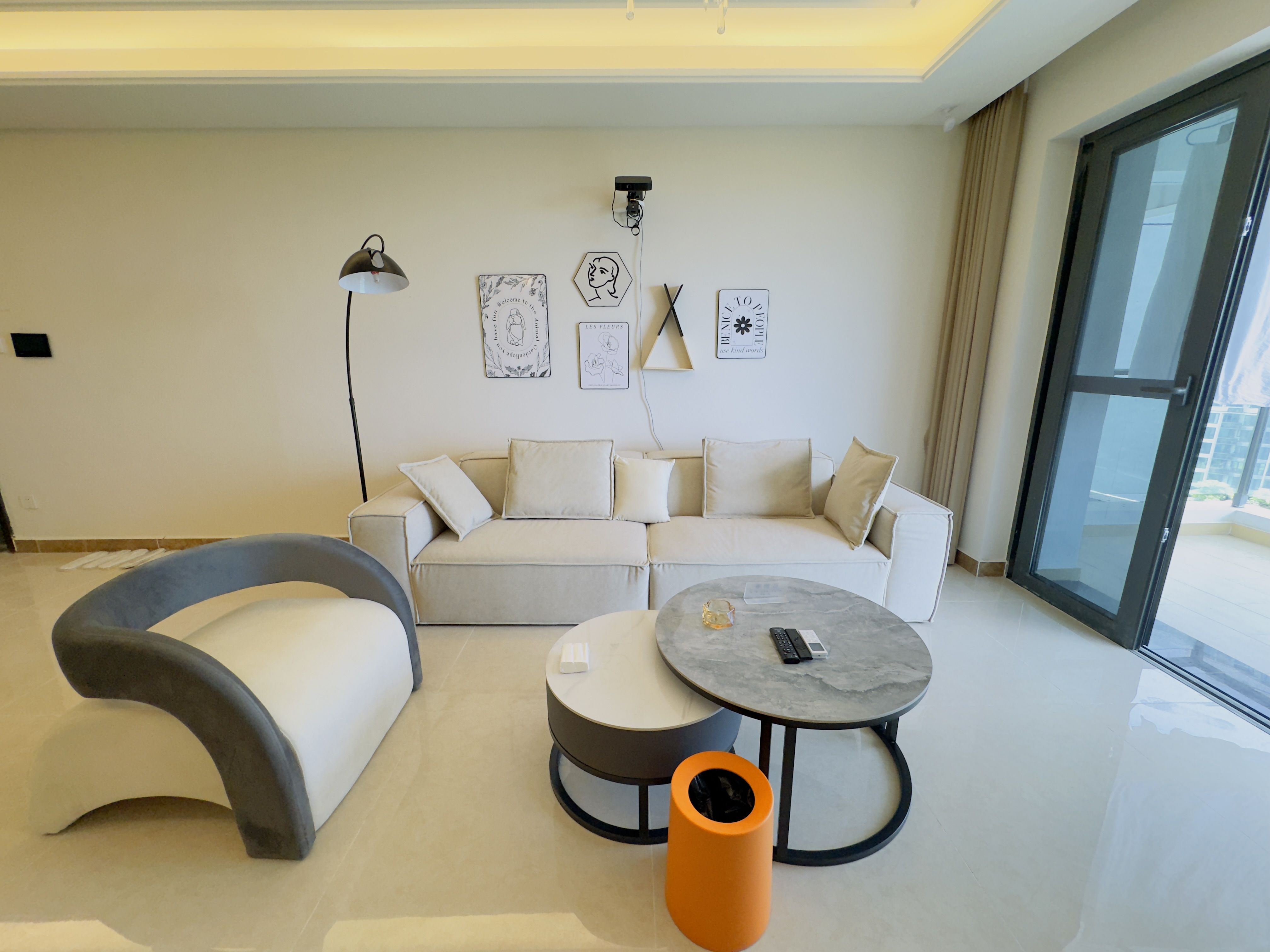 恒大美丽沙天璟湾 3室2厅1卫 235.0万 恒大美丽沙天璟湾 3室2厅1卫 235.0万客厅