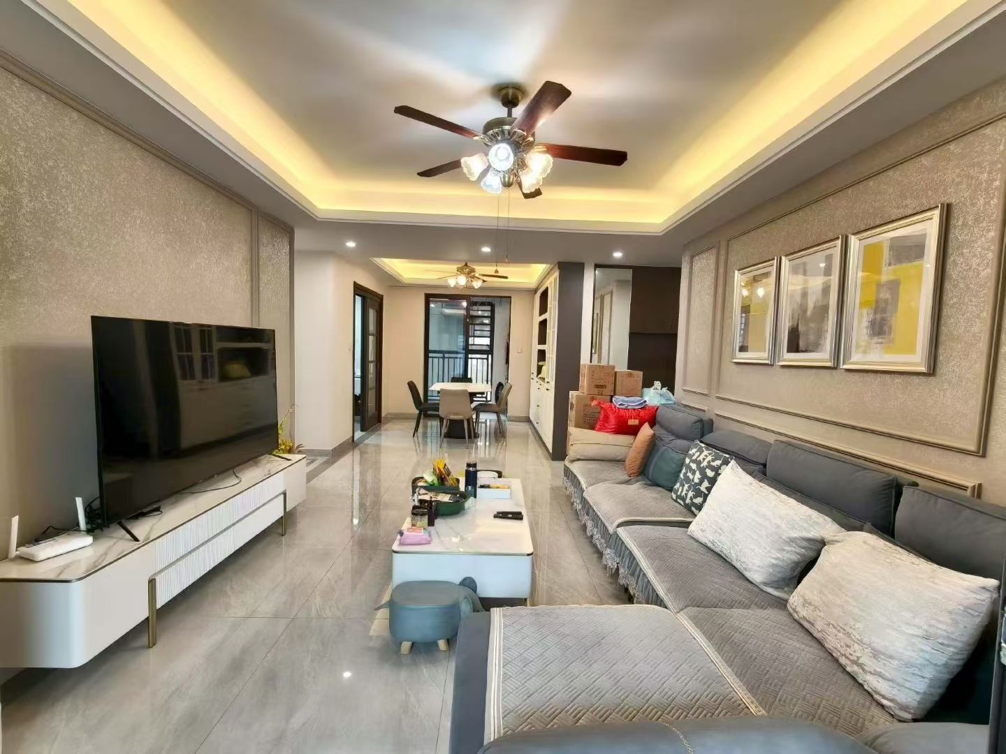 美的雪峰山  4室2厅2卫    87.8万室内图1