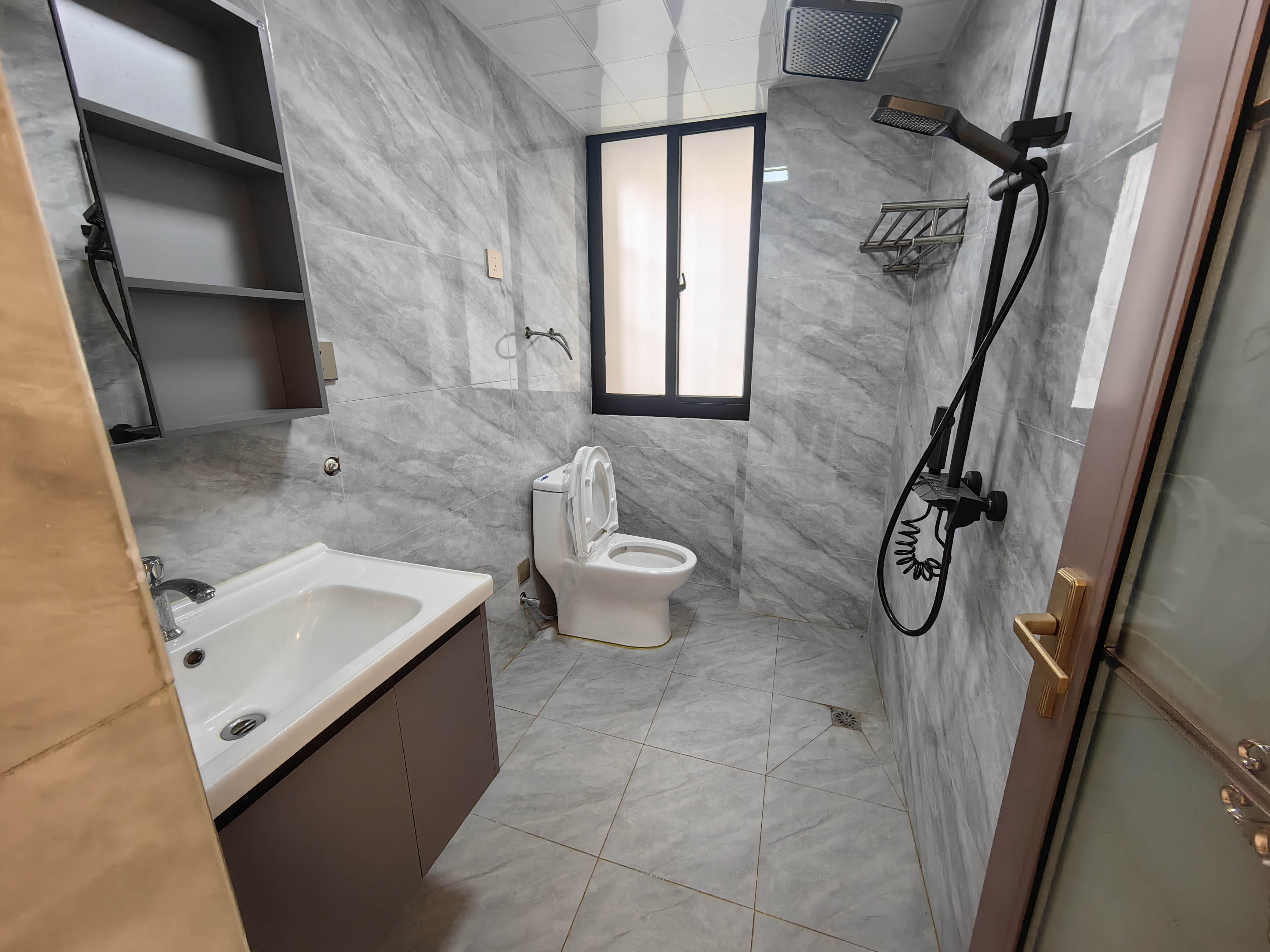 金竹园  1室0厅0卫    55.0万客厅