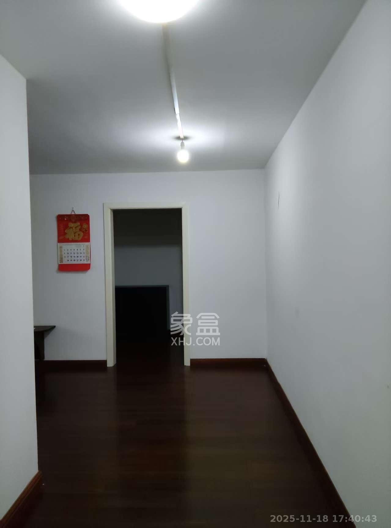 芙蓉蓉苑  3室1厅1卫    2500.0元/月室内图