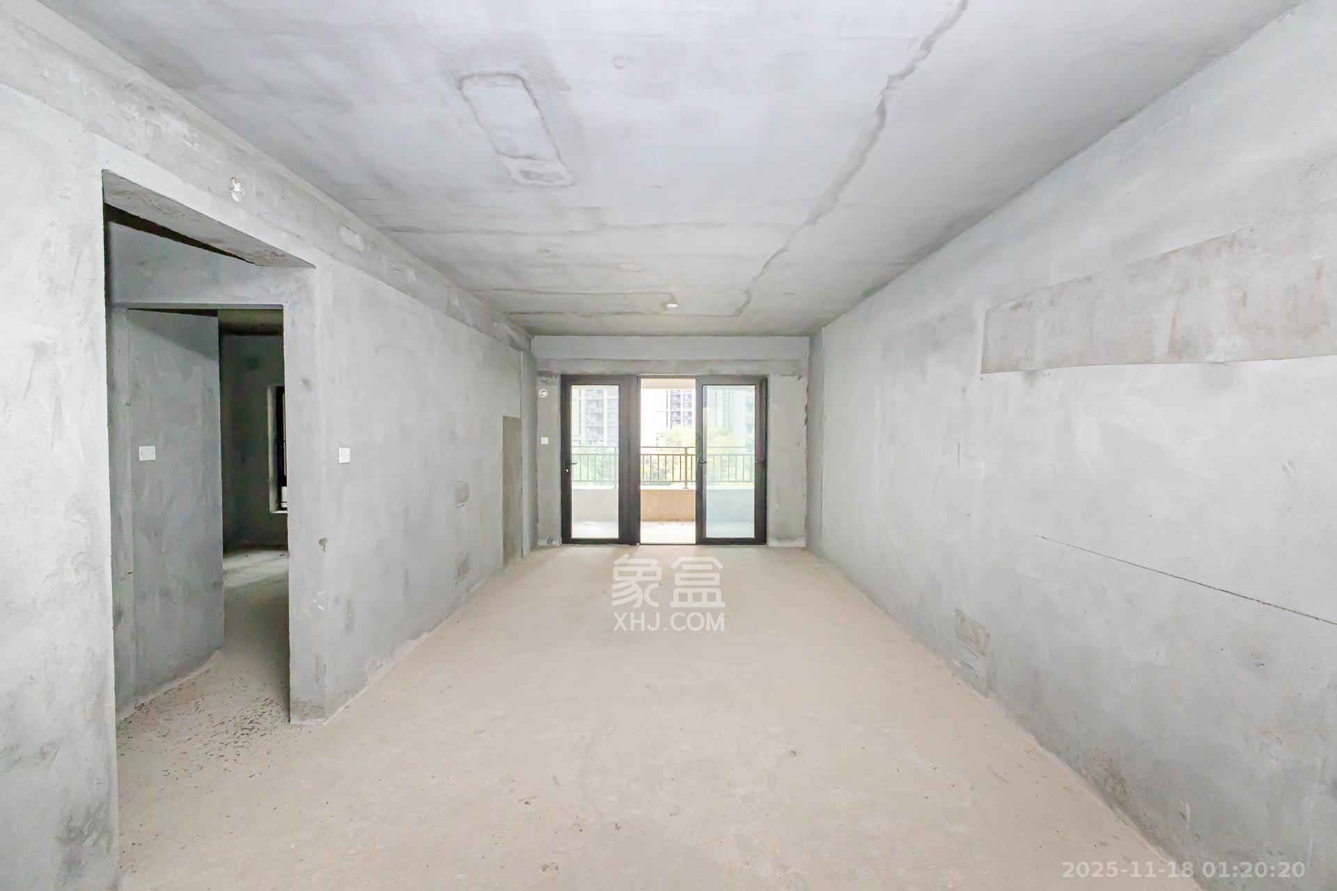 时代倾城三期 2室2厅1卫 57.0万 时代倾城三期 2室2厅1卫 57.0万客厅