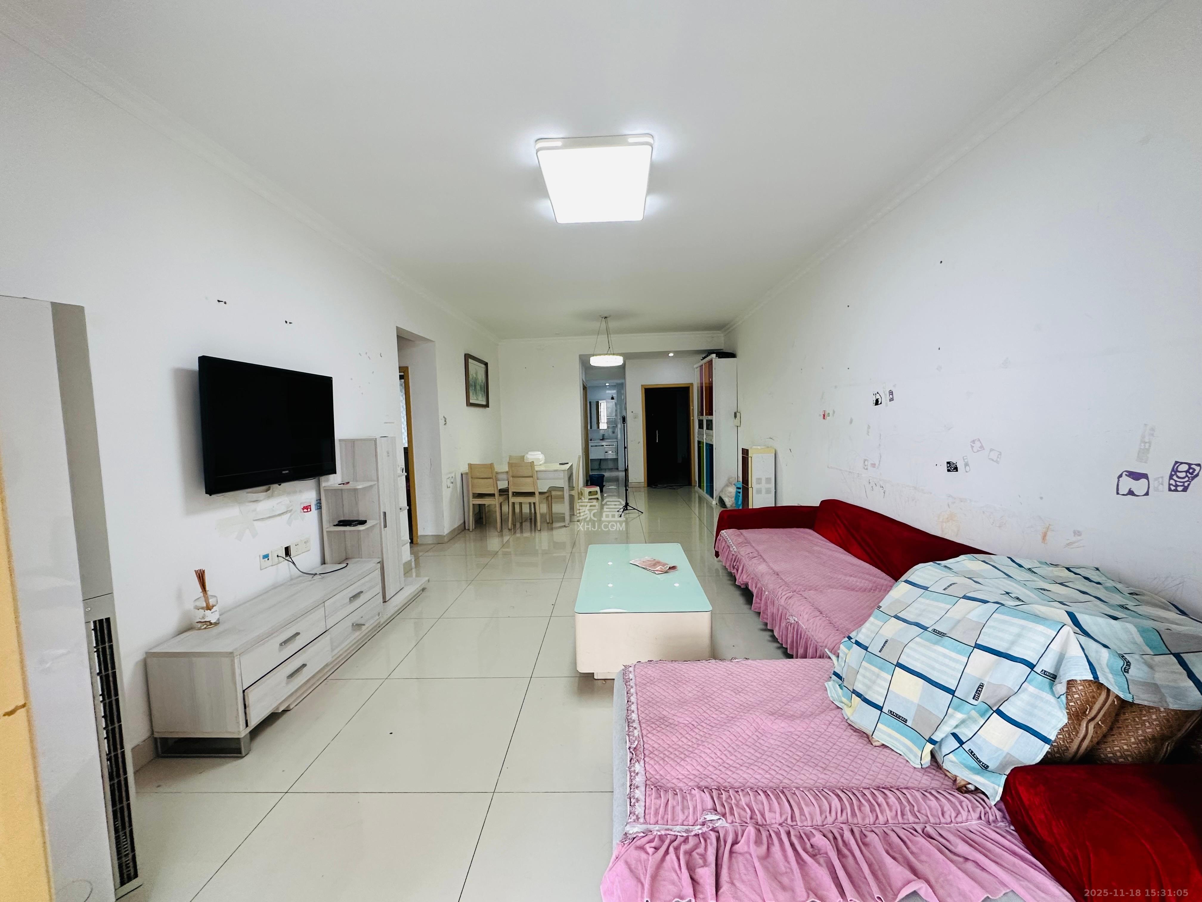 上河国际C区  3室2厅2卫    3100.0元/月室内图1