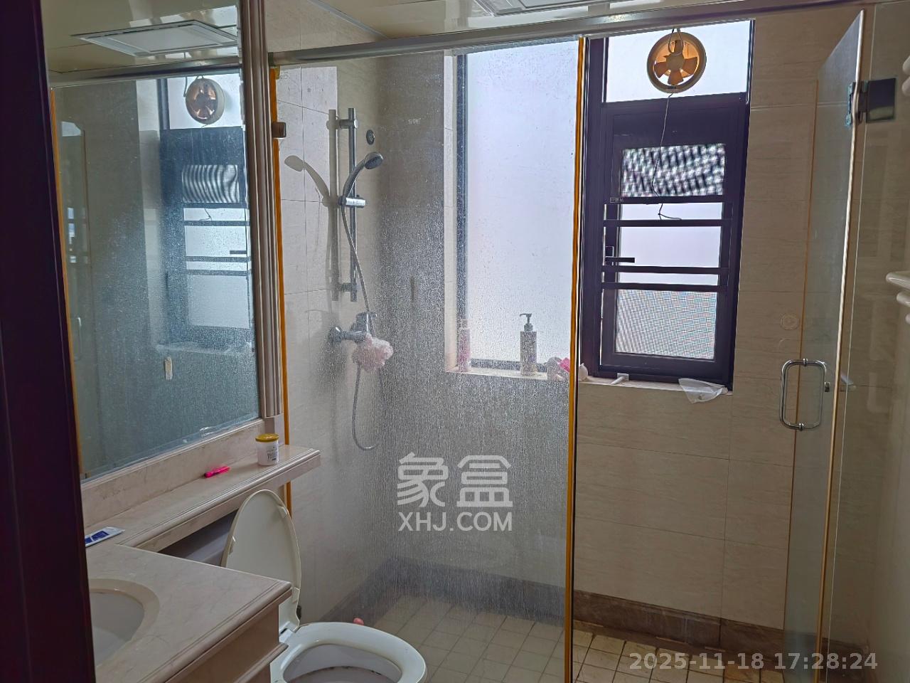 中海国际一期  4室2厅1卫    2000.0元/月室内图