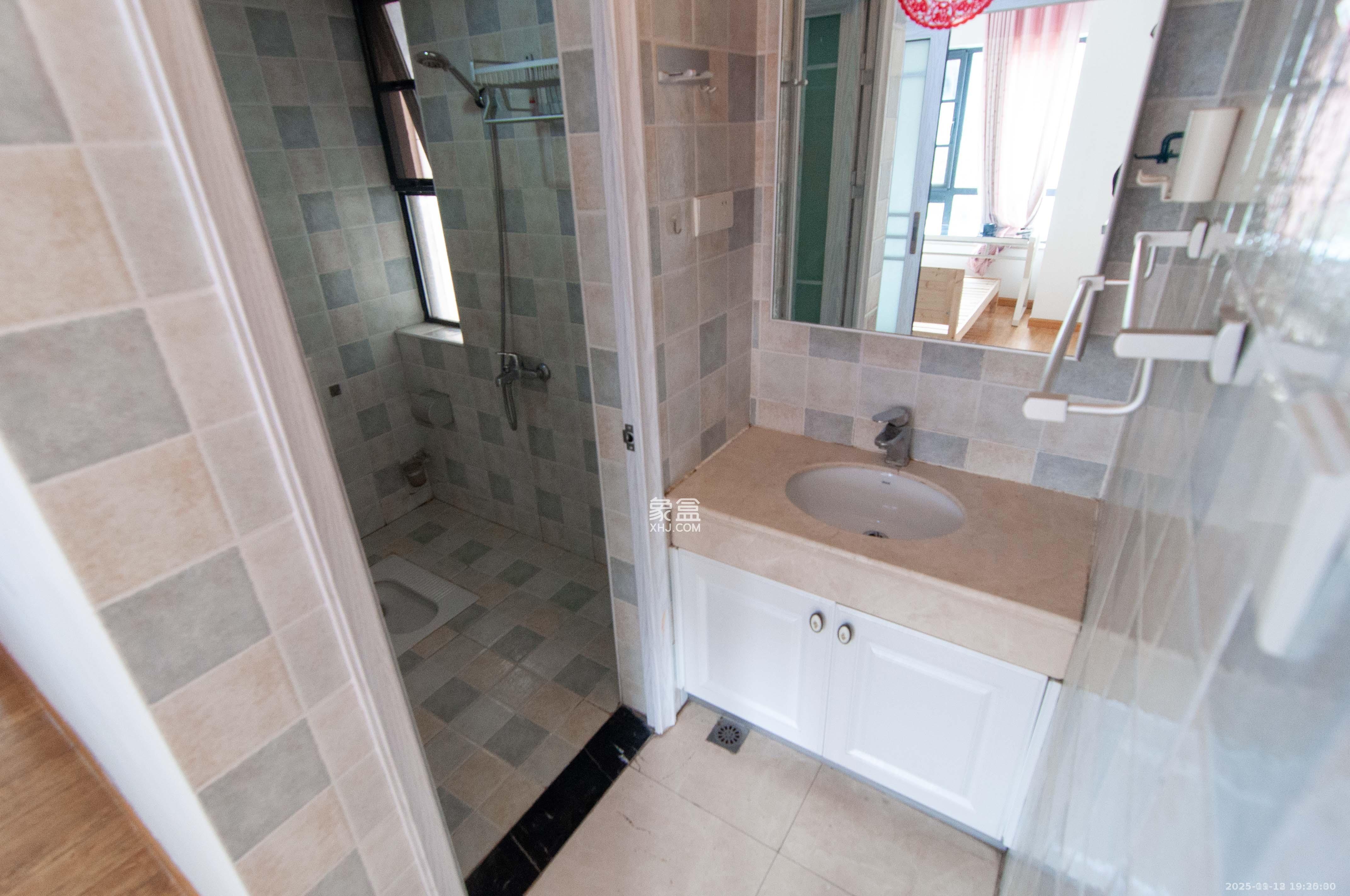 中海梅溪湖壹号  3室2厅1卫    2500.0元/月室内图