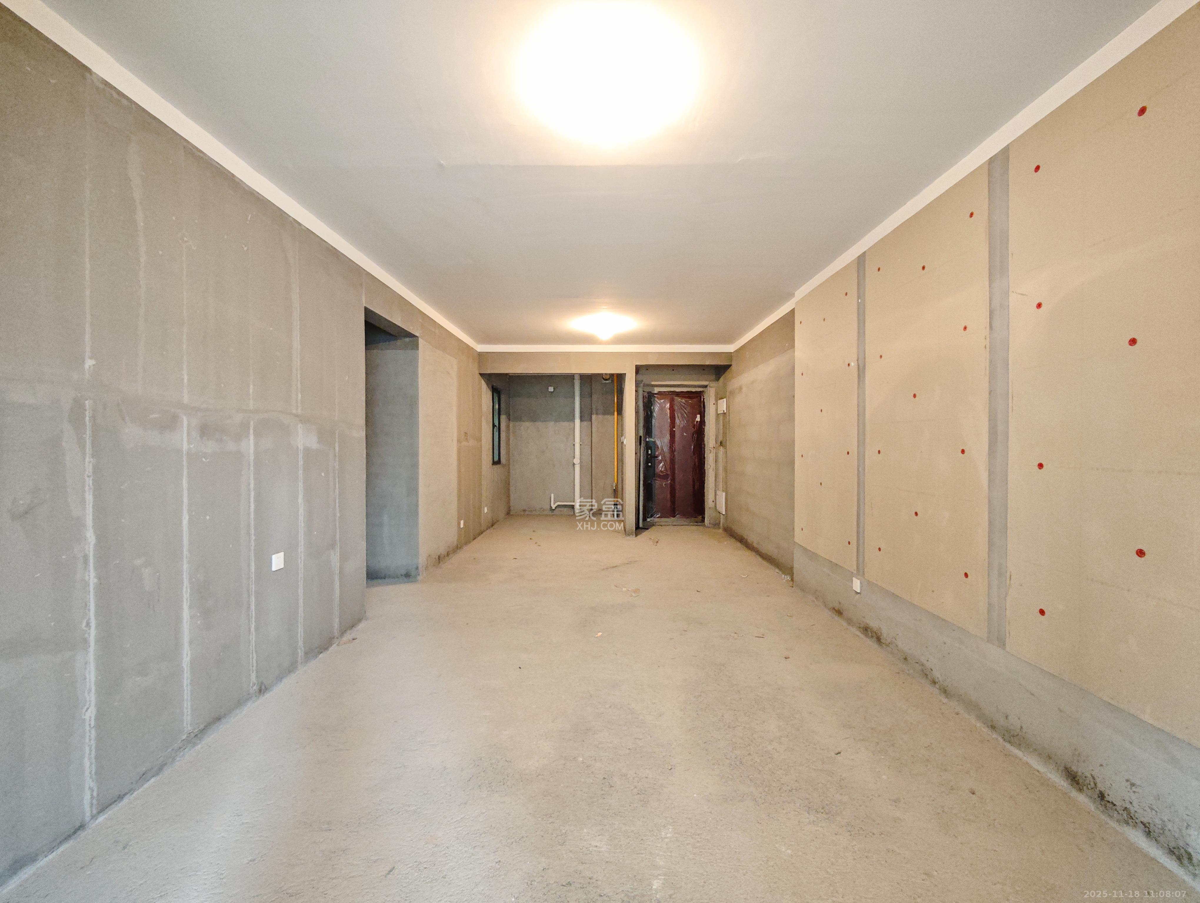 长房岭秀时代  3室2厅2卫    89.0万