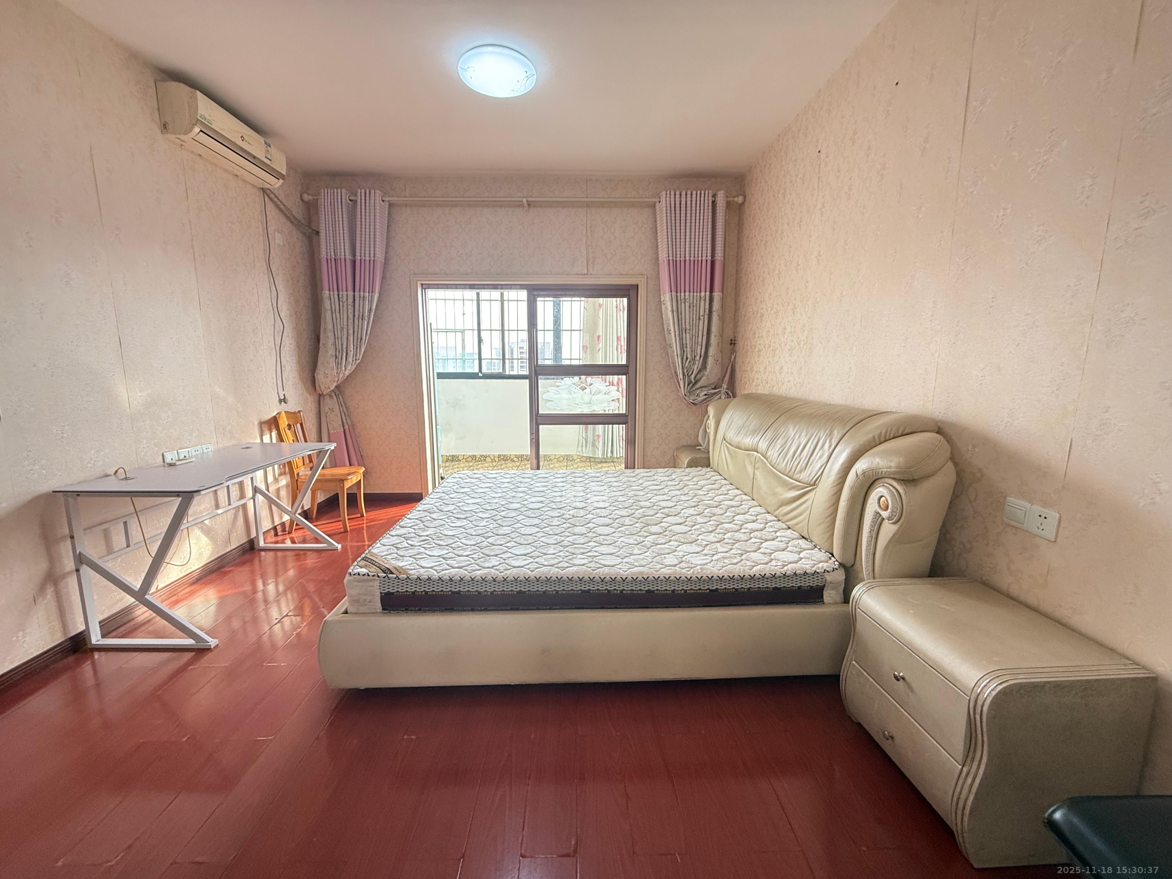 幸福里润城(幸福里二期) 4室2厅2卫 2100.0元/月 幸福里润城(幸福里二期) 4室2厅2卫 2100.0元/月室内图