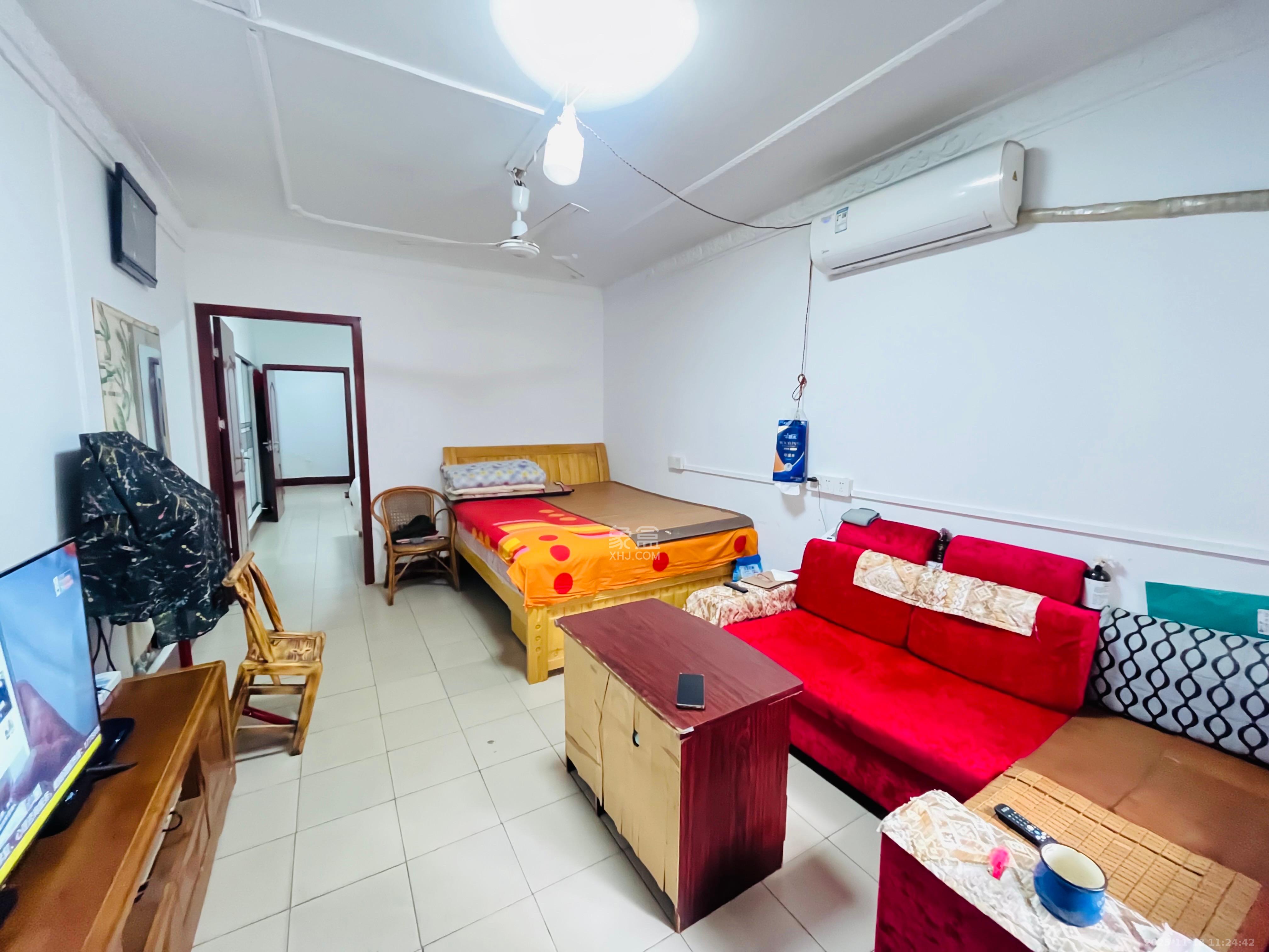 二机小区  1室1厅1卫    1400.0元/月