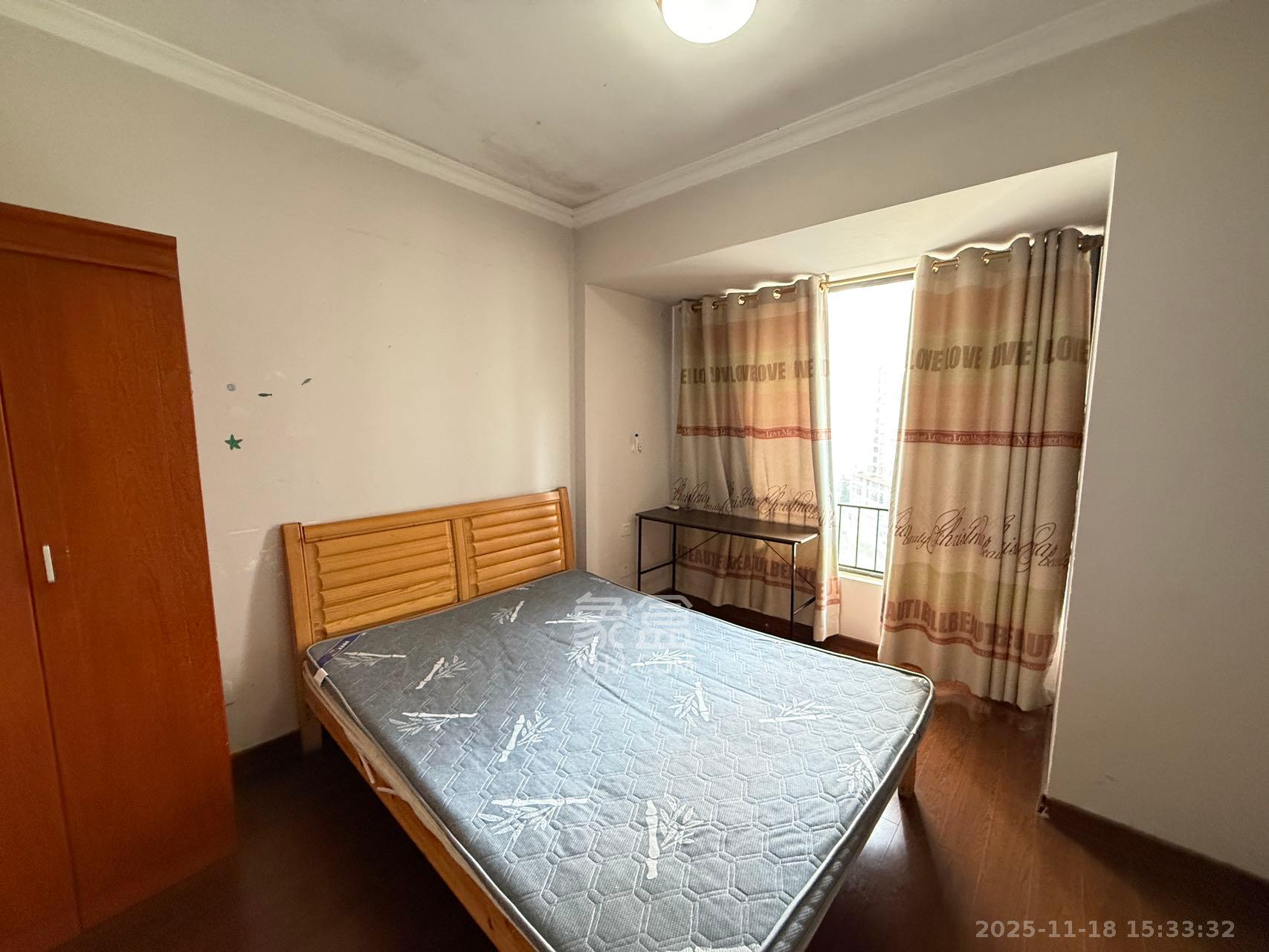 万科城市花园 2室2厅1卫 1800.0元/月 万科城市花园 2室2厅1卫 1800.0元/月室内图