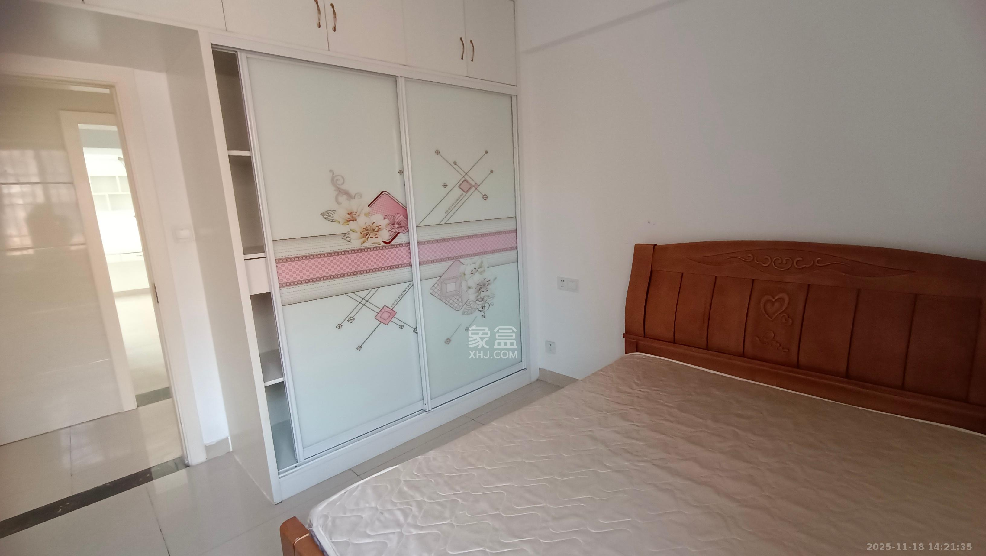 星城新宇月雅苑(月塘小区) 3室2厅2卫 2000.0元/月 星城新宇月雅苑(月塘小区) 3室2厅2卫 2000.0元/月室内图