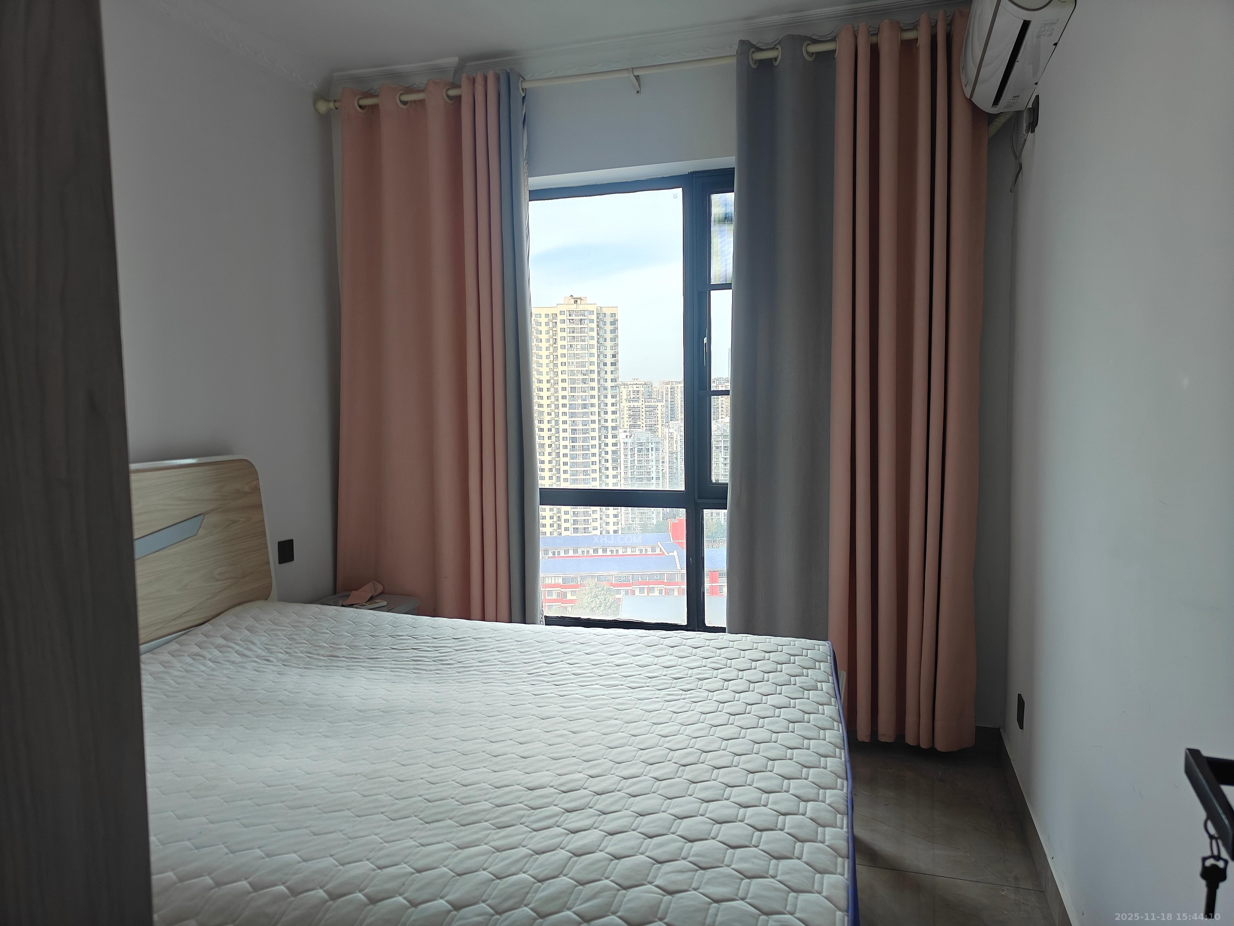 和庄  3室2厅2卫    2800.0元/月室内图