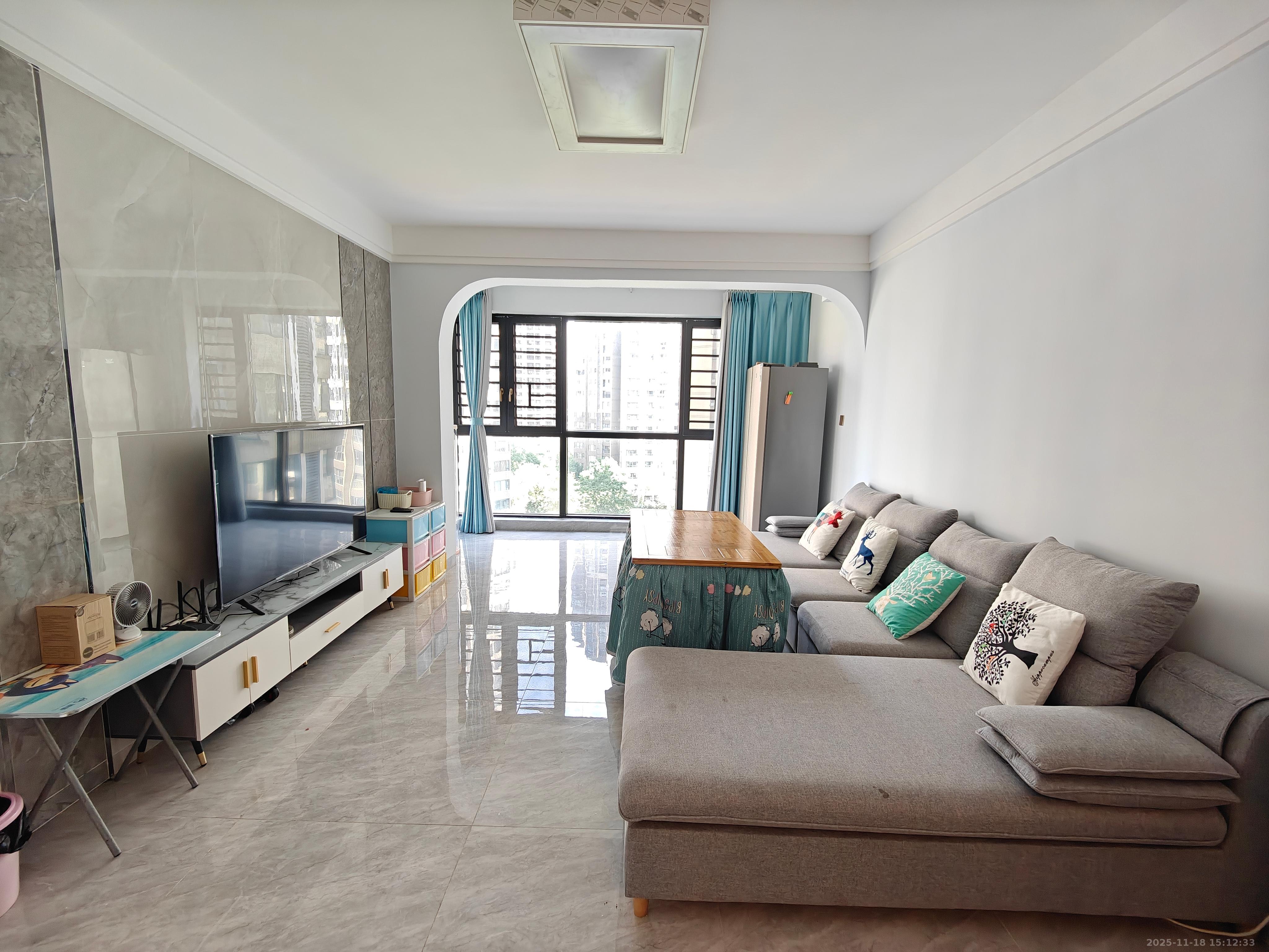 美的城四期 3室2厅2卫 2000.0元/月 美的城四期 3室2厅2卫 2000.0元/月室内图