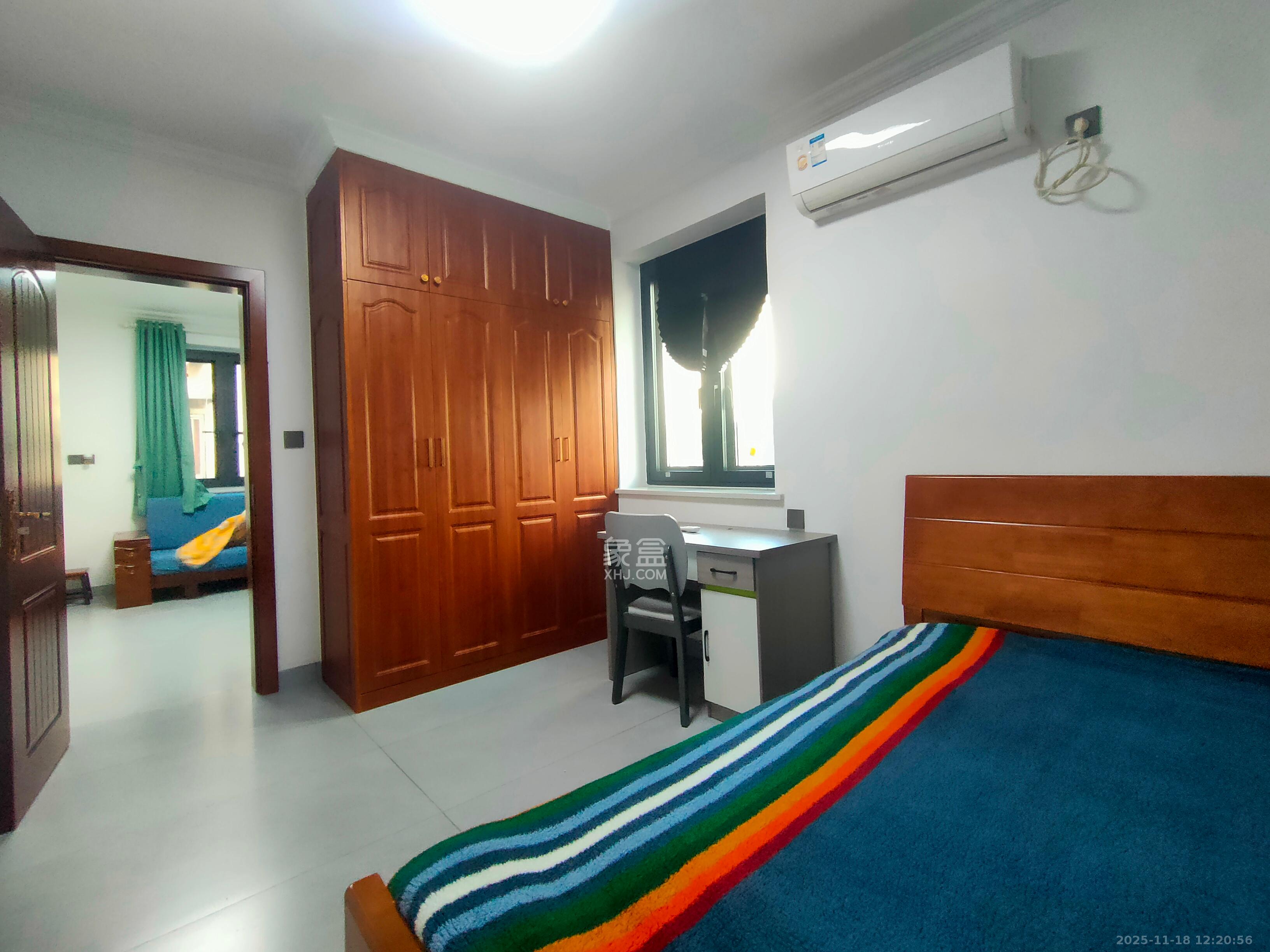 隆华金属宿舍 1室2厅1卫 2800.0元/月 隆华金属宿舍 1室2厅1卫 2800.0元/月室内图