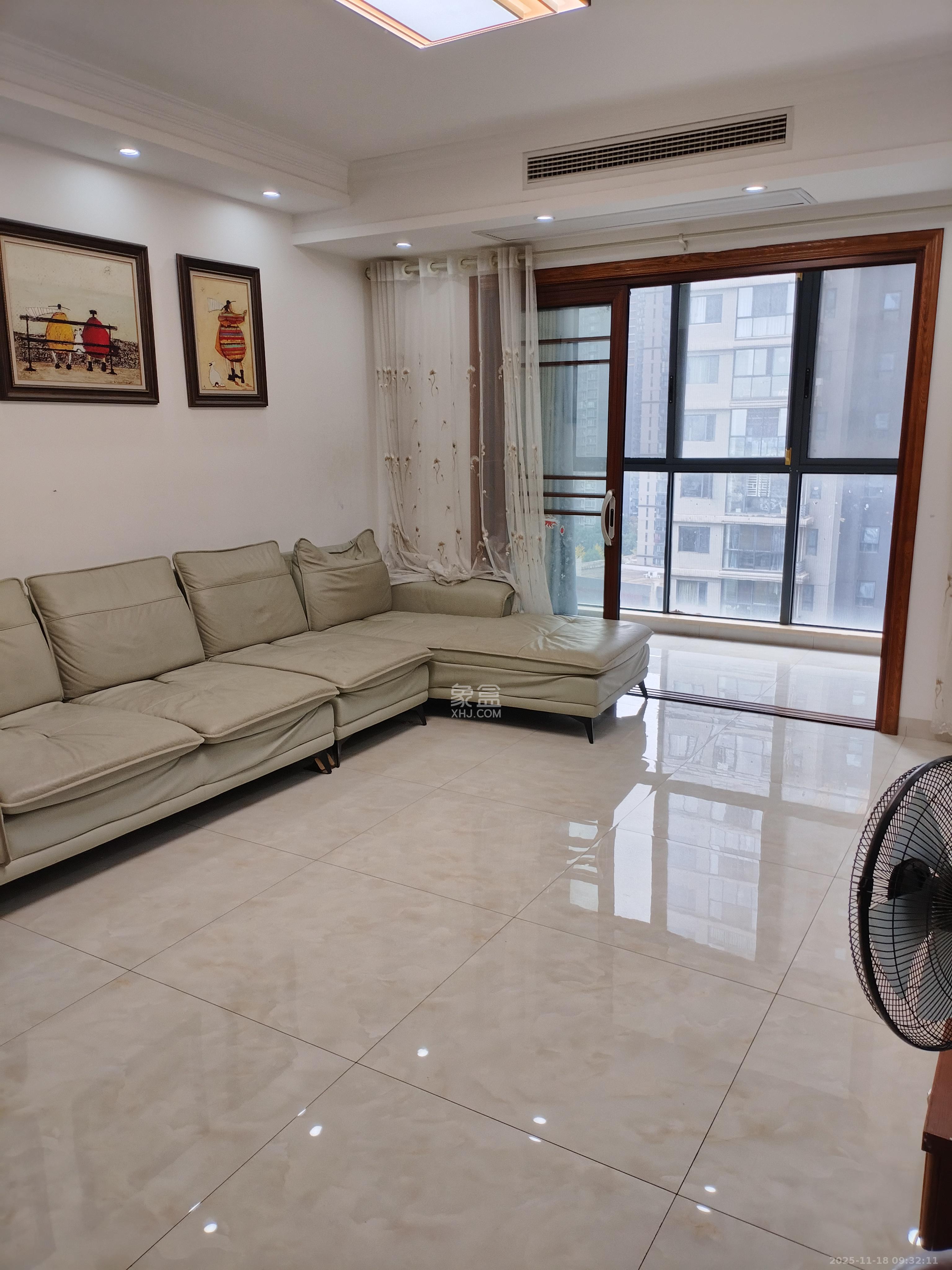 恒基凯旋门三期 4室2厅2卫 3000.0元/月 恒基凯旋门三期 4室2厅2卫 3000.0元/月室内图