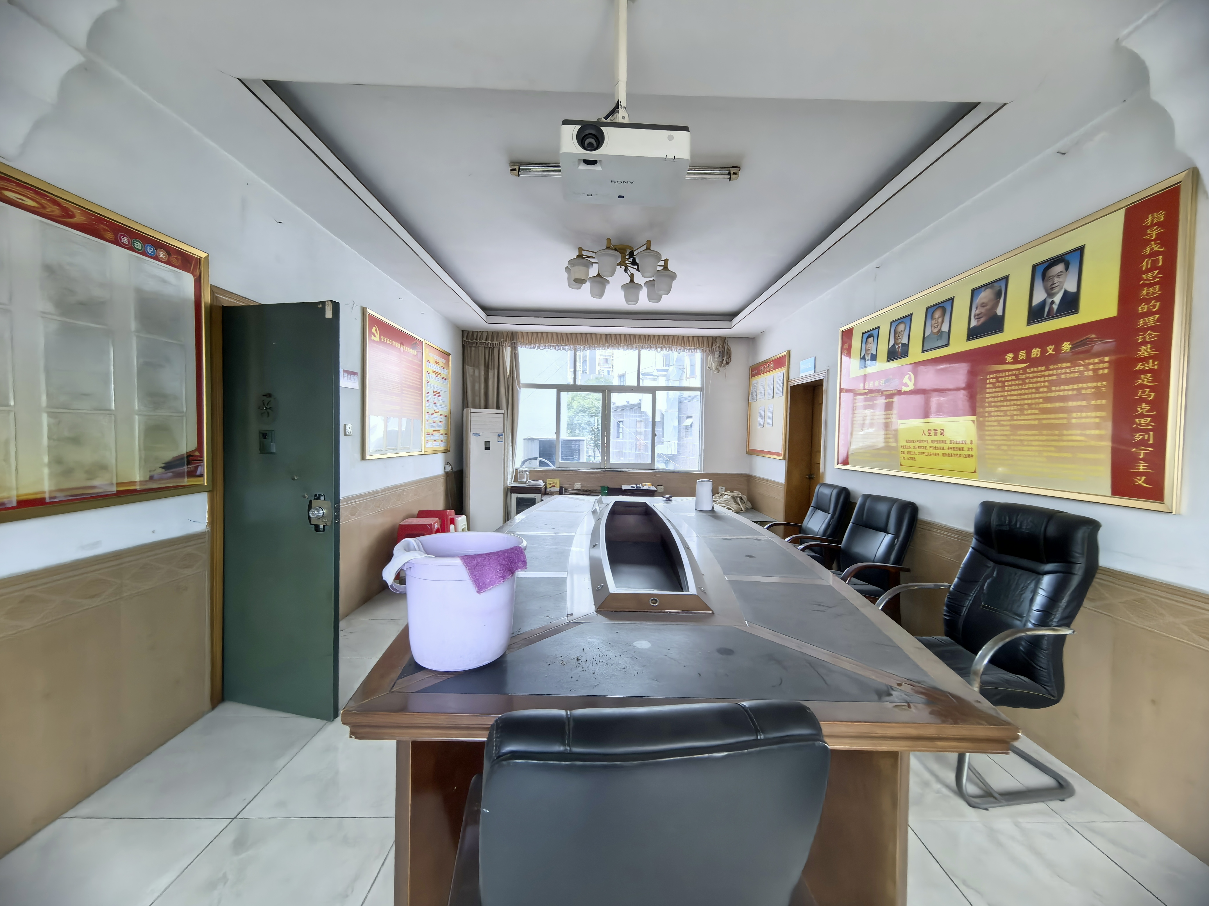 市中心散盘  10室4厅4卫    5000.0元/月室内图