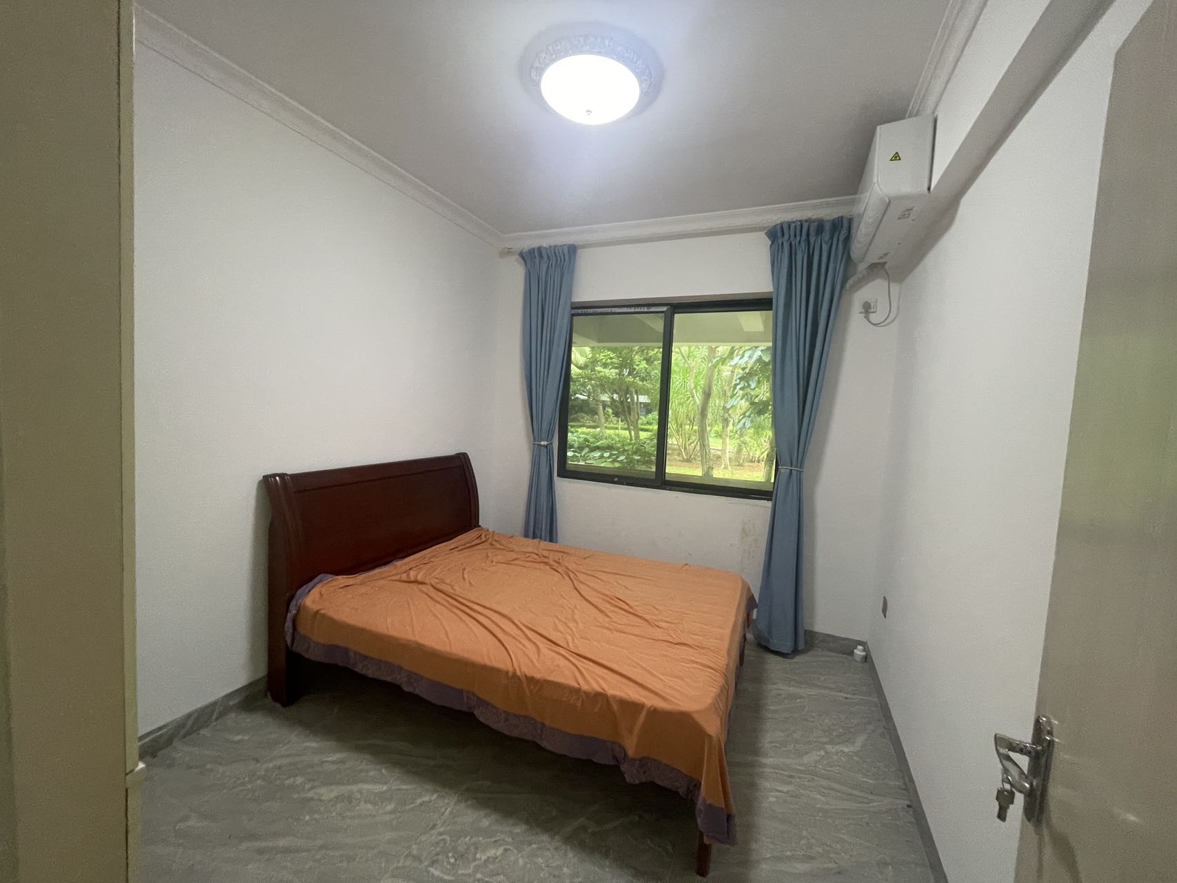 绿地海长流二期  5室2厅2卫    3500.0元/月室内图