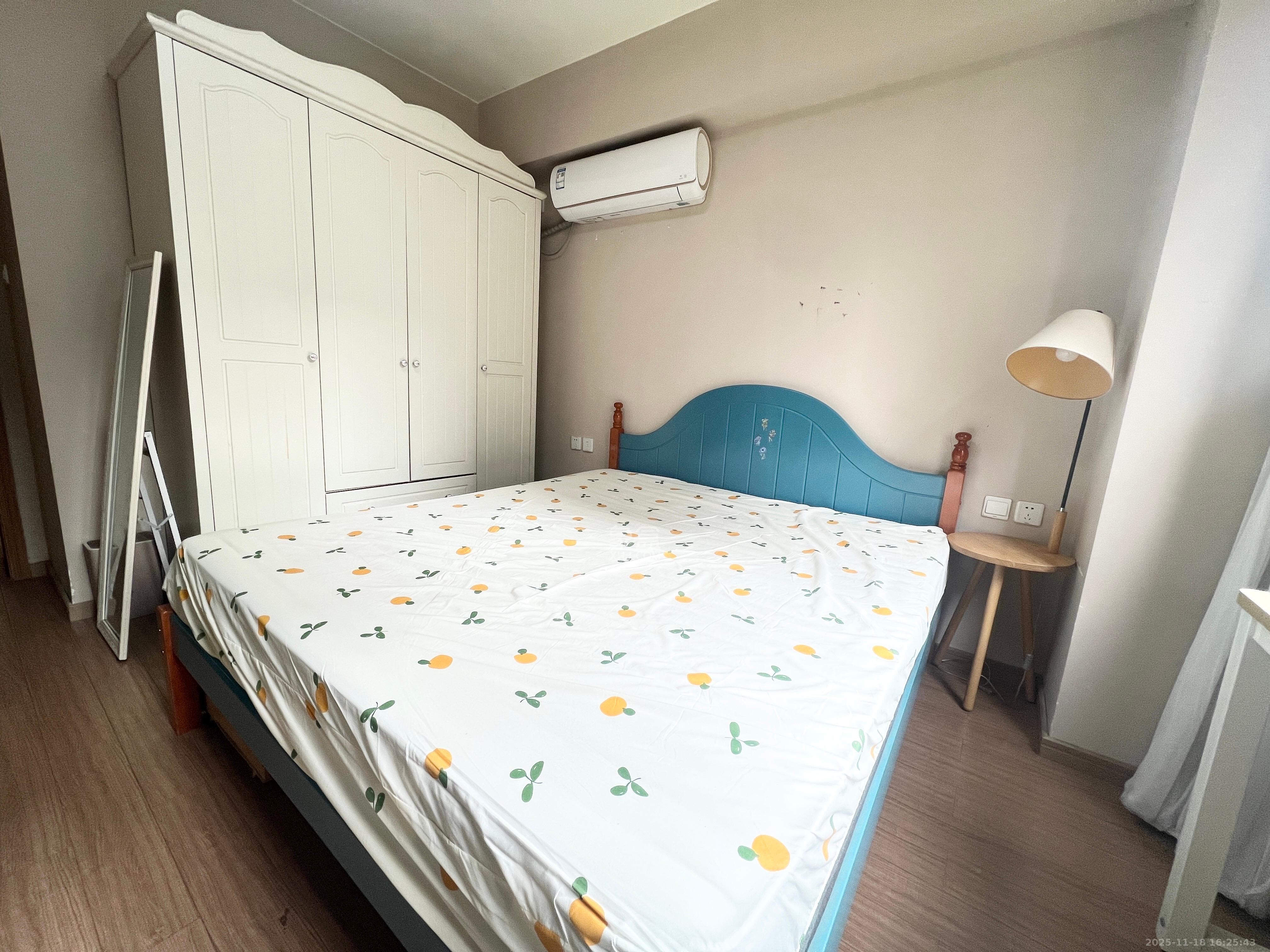 麓谷小镇 3室2厅1卫 2200.0元/月 麓谷小镇 3室2厅1卫 2200.0元/月室内图