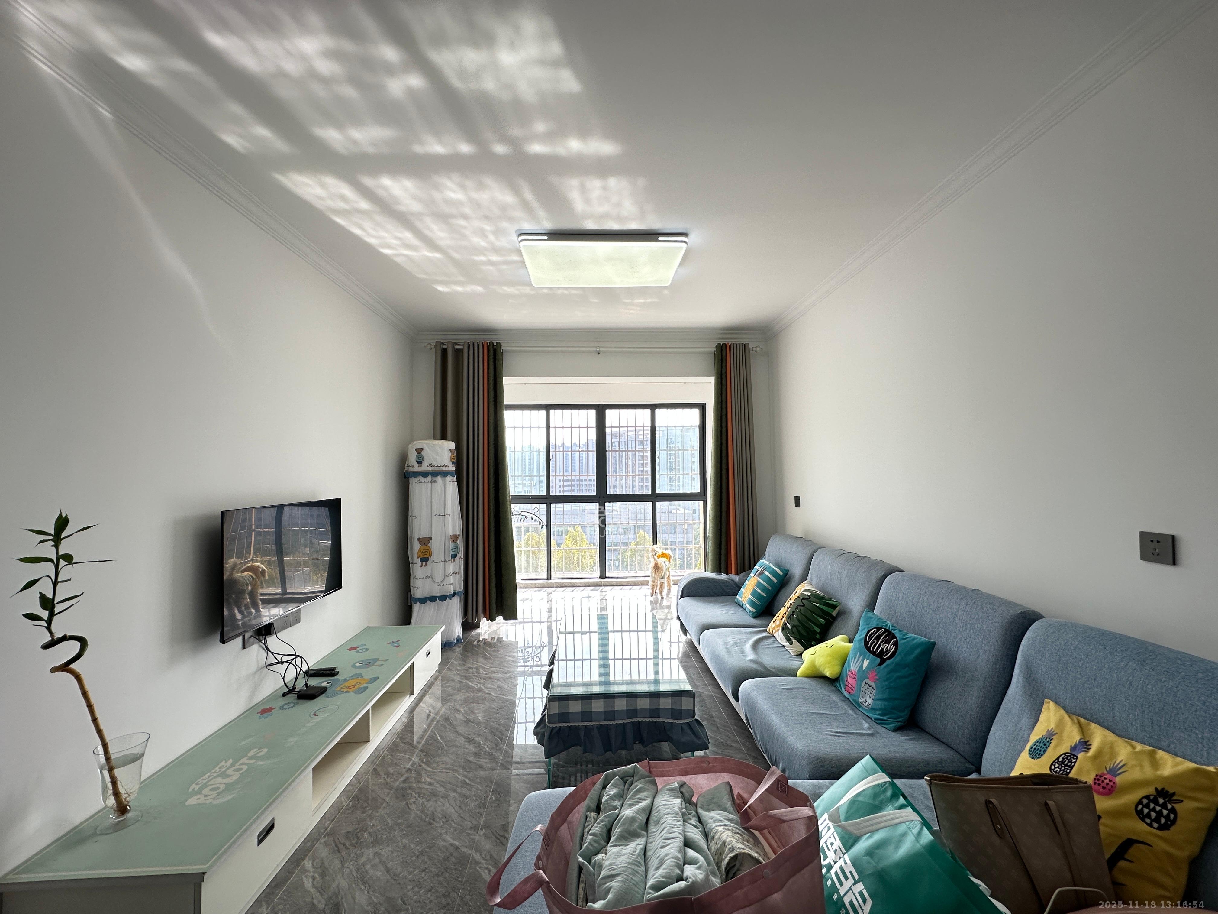 金南家园三期  2室2厅1卫    2200.0元/月