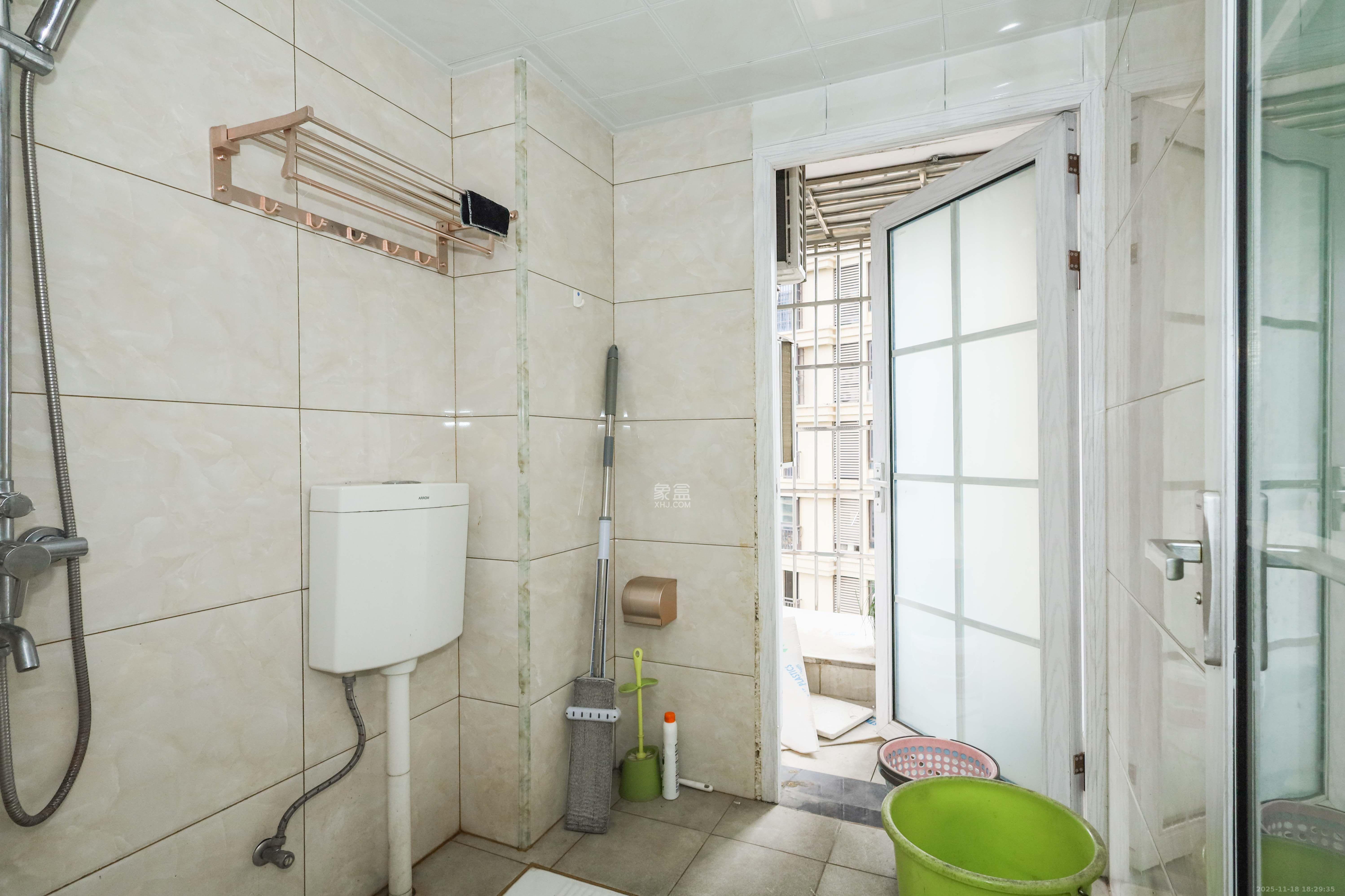 保利麓谷林语E区 1室2厅1卫 3000.0元/月 保利麓谷林语E区 1室2厅1卫 3000.0元/月室内图