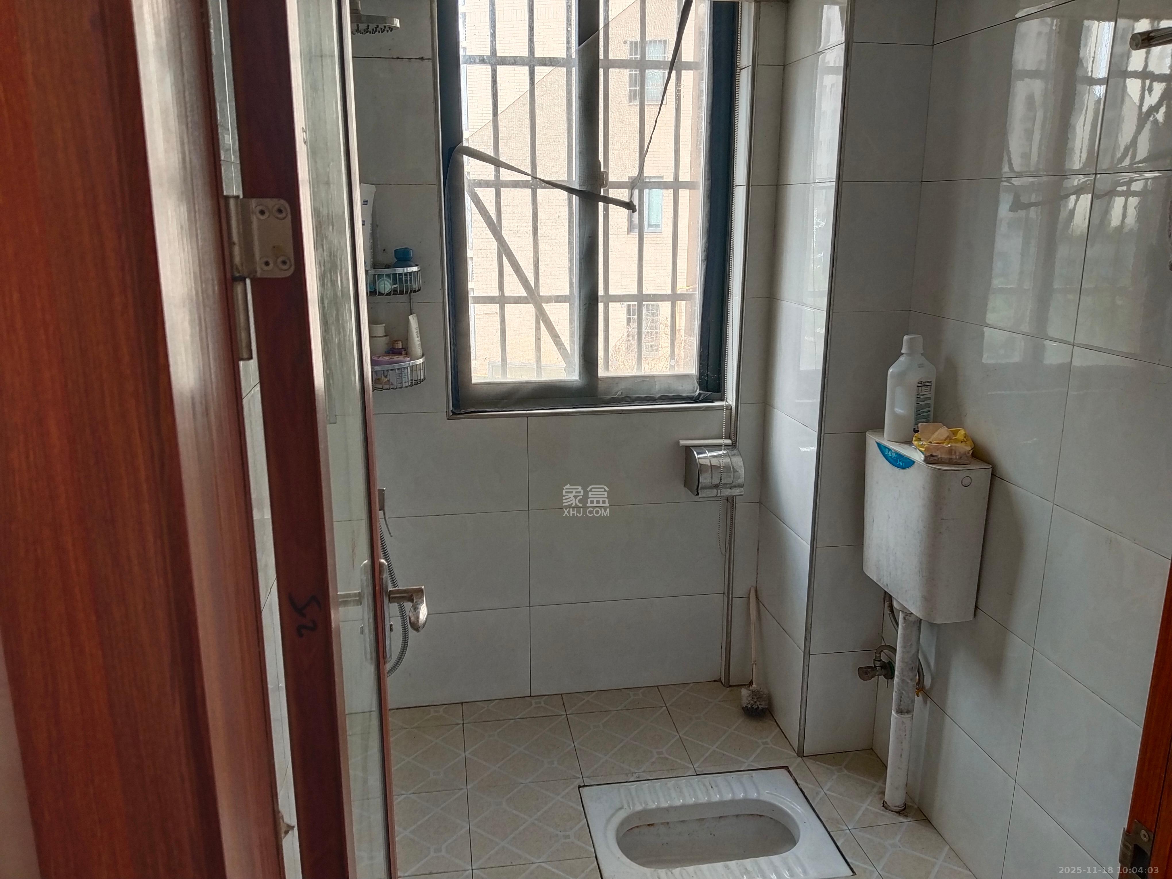 鑫远御文台一期  2室2厅1卫    2100.0元/月室内图