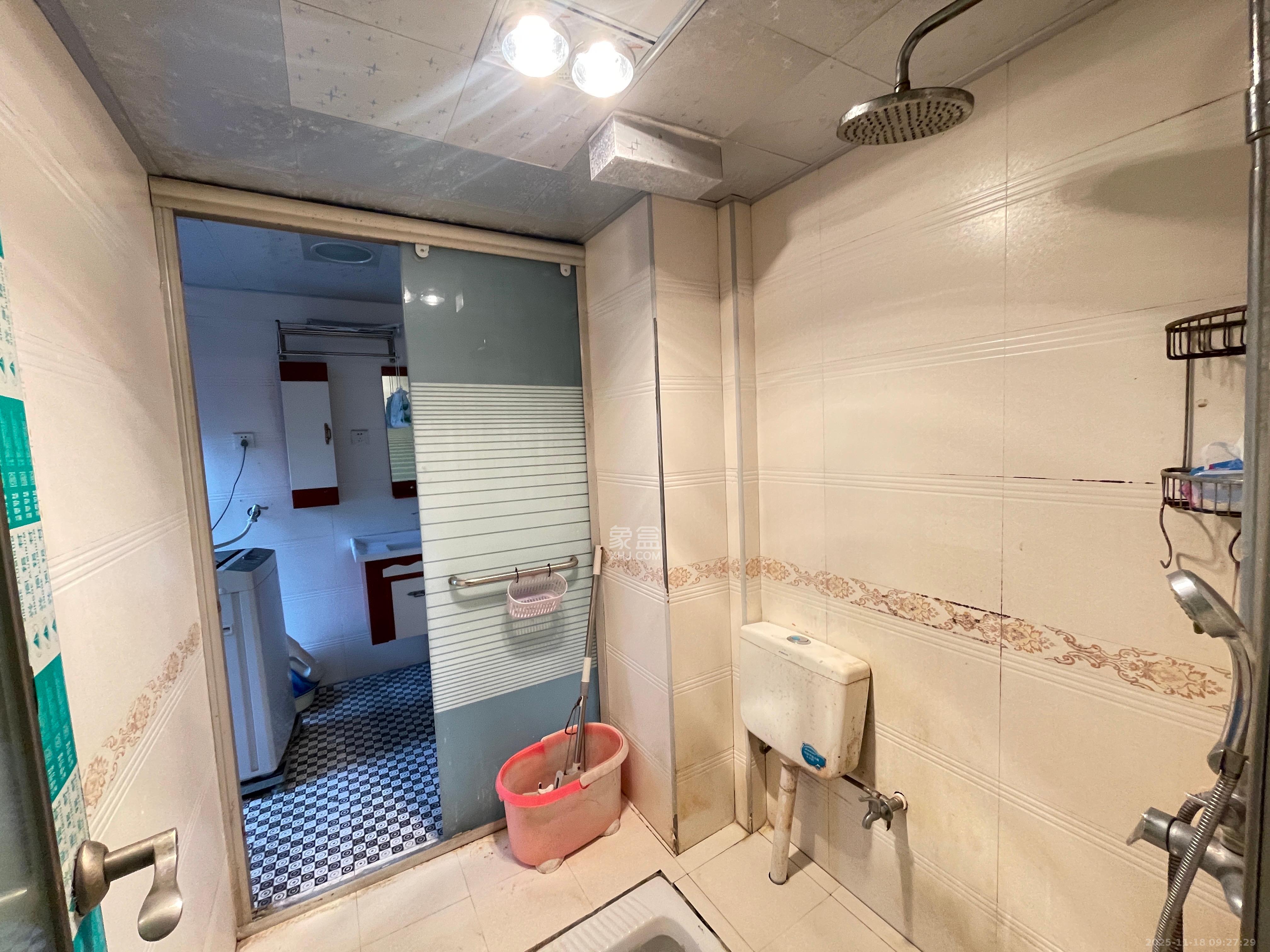 弘欣公寓 2室2厅1卫 1500.0元/月 弘欣公寓 2室2厅1卫 1500.0元/月室内图