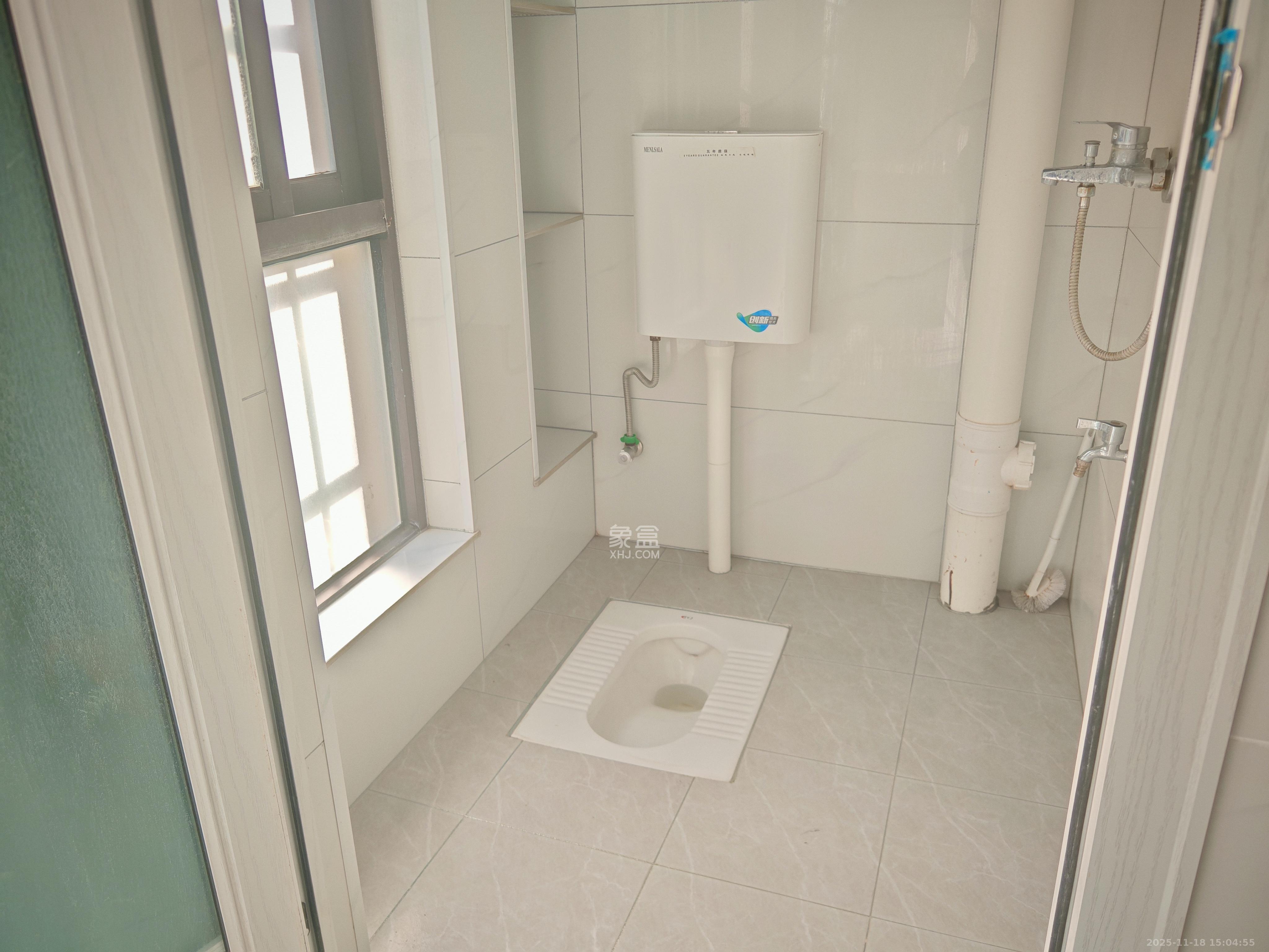 山水新城 1室1厅1卫 1400.0元/月 山水新城 1室1厅1卫 1400.0元/月室内图