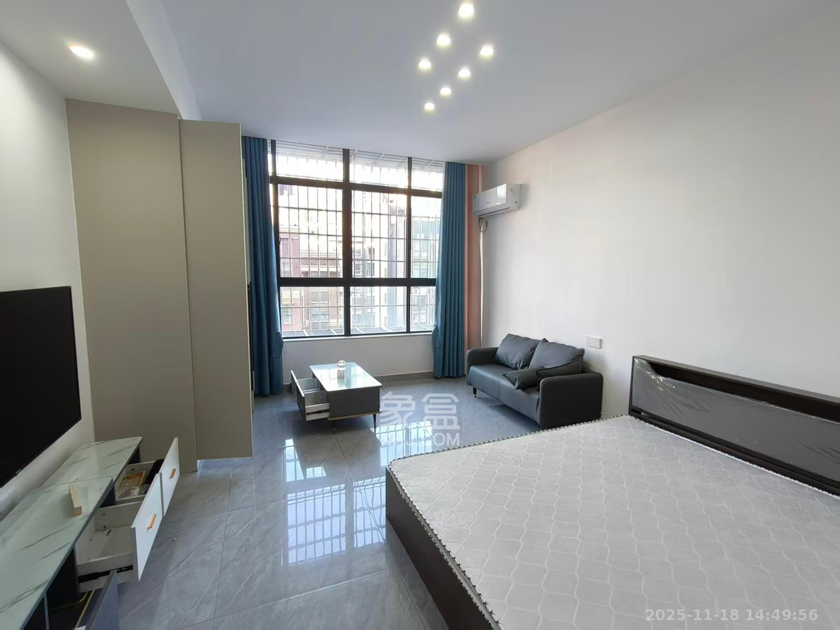 香堤雅郡  1室1厅1卫    1100.0元/月