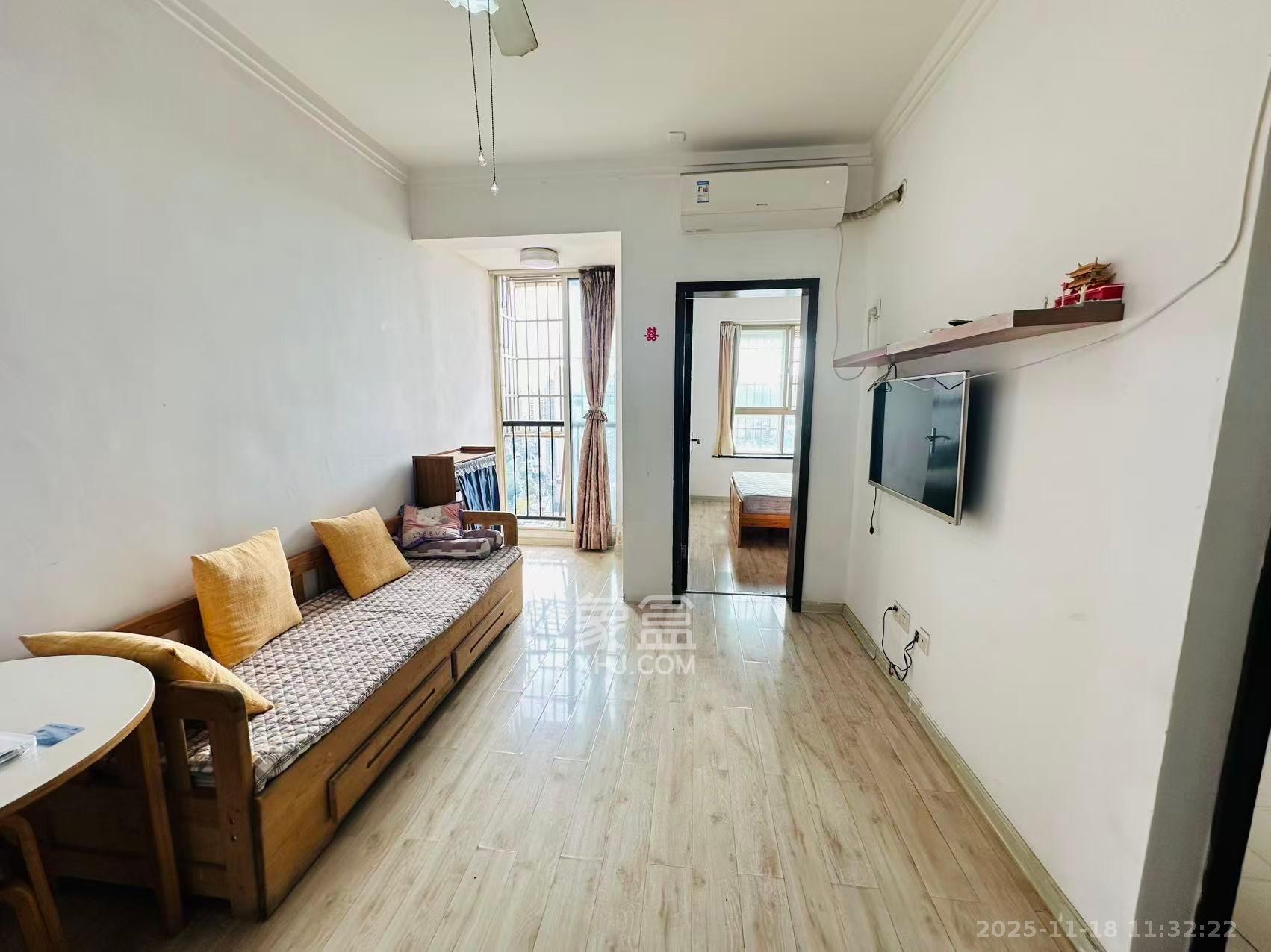 白沙晶城  1室1厅1卫    1800.0元/月