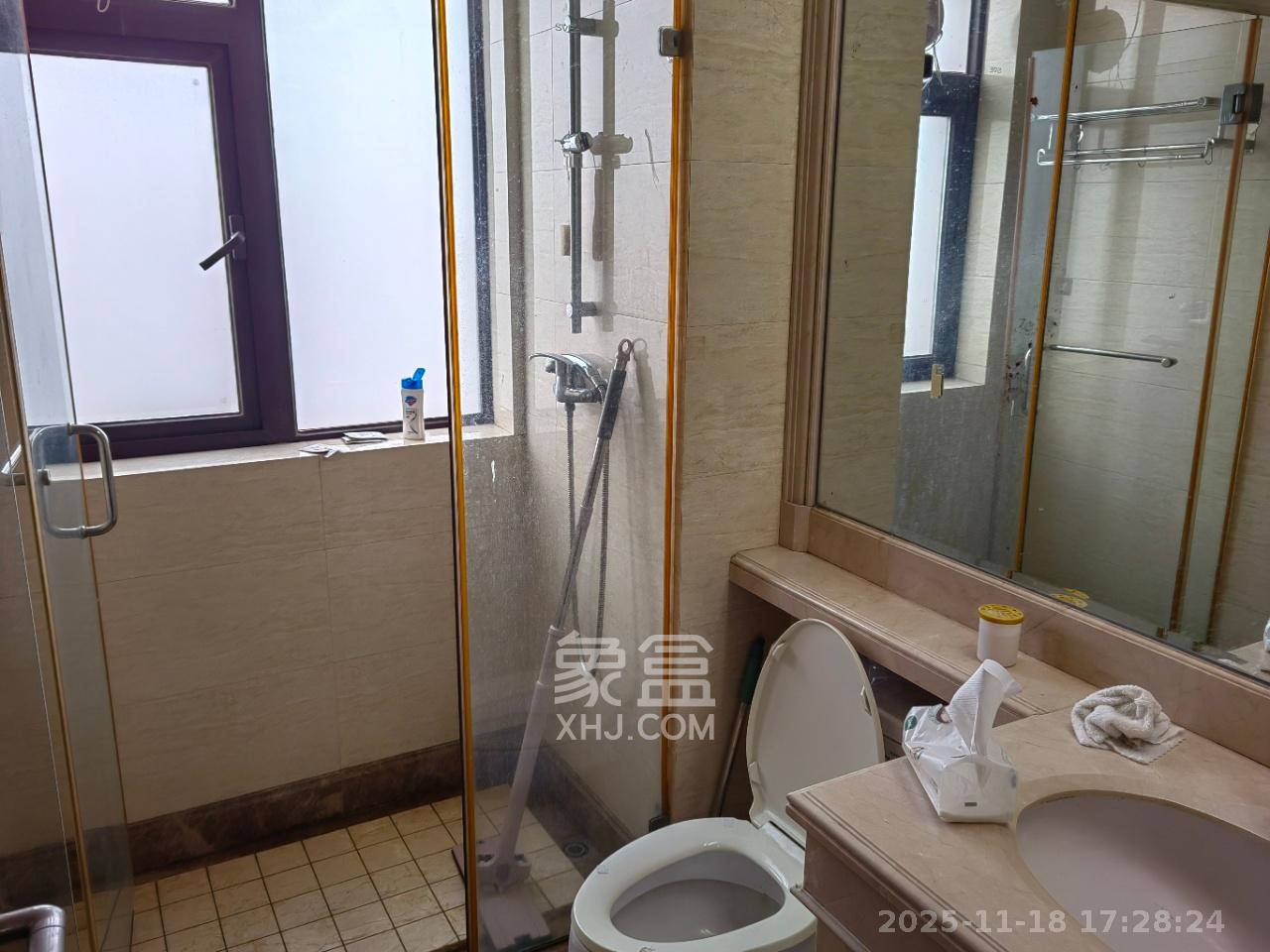 中海国际一期  4室2厅1卫    2000.0元/月室内图