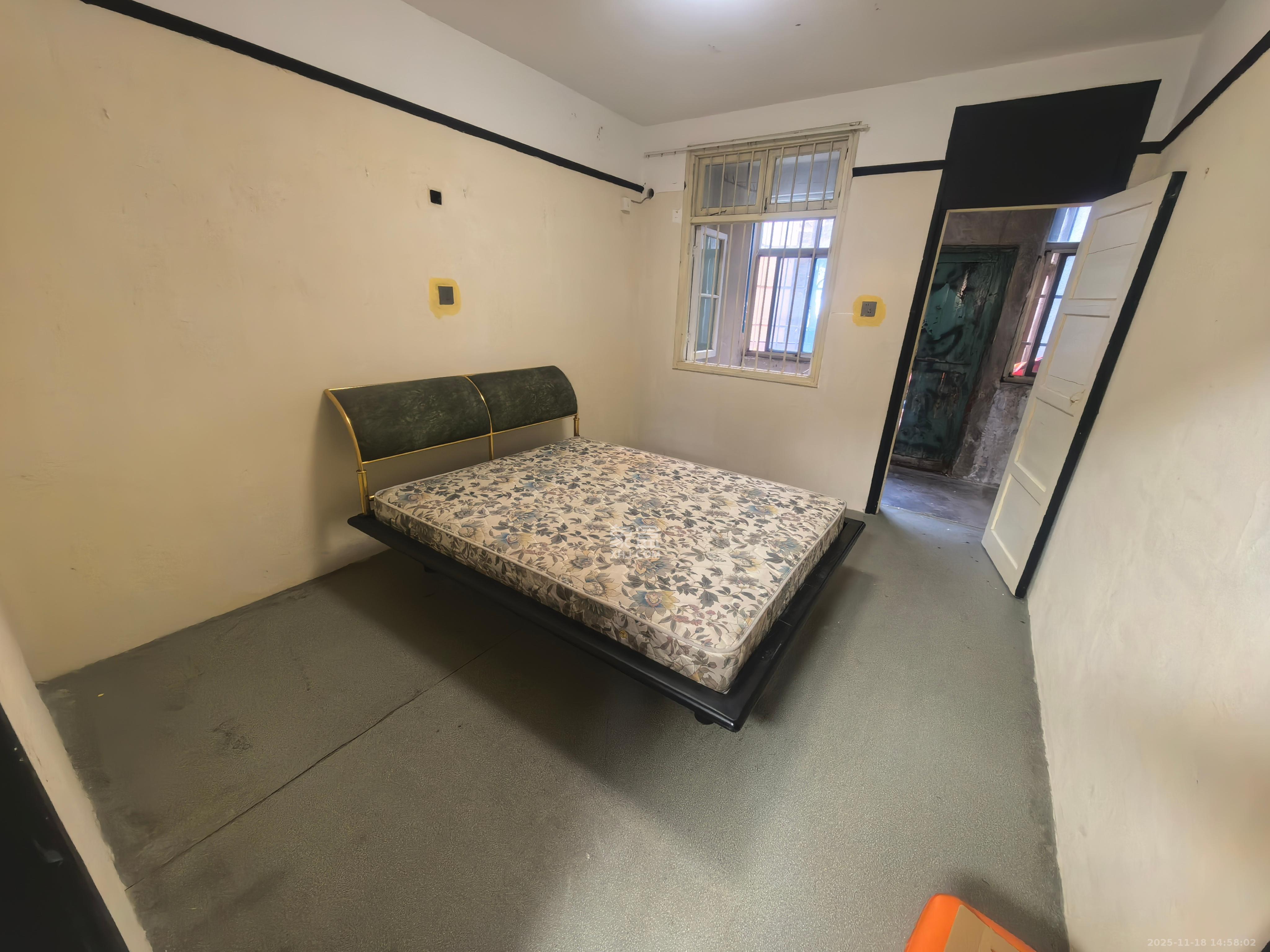 大众宿舍  2室1厅1卫    1600.0元/月室内图