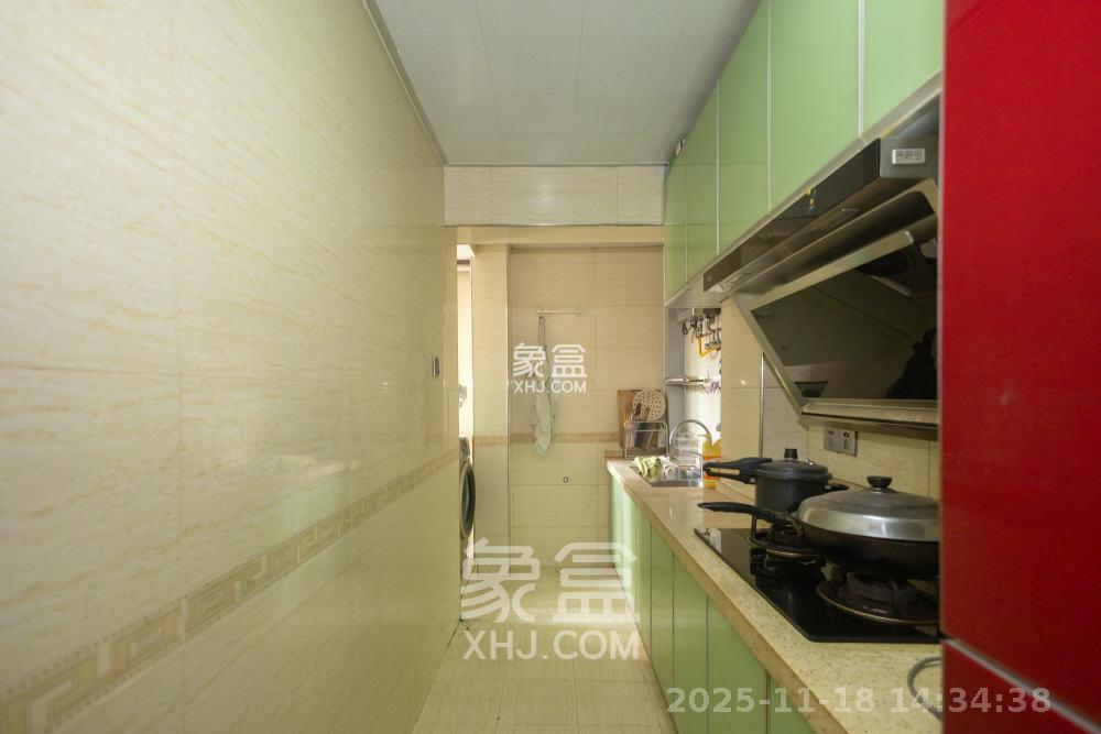 新长海广场 2室2厅1卫 1800.0元/月 新长海广场 2室2厅1卫 1800.0元/月室内图