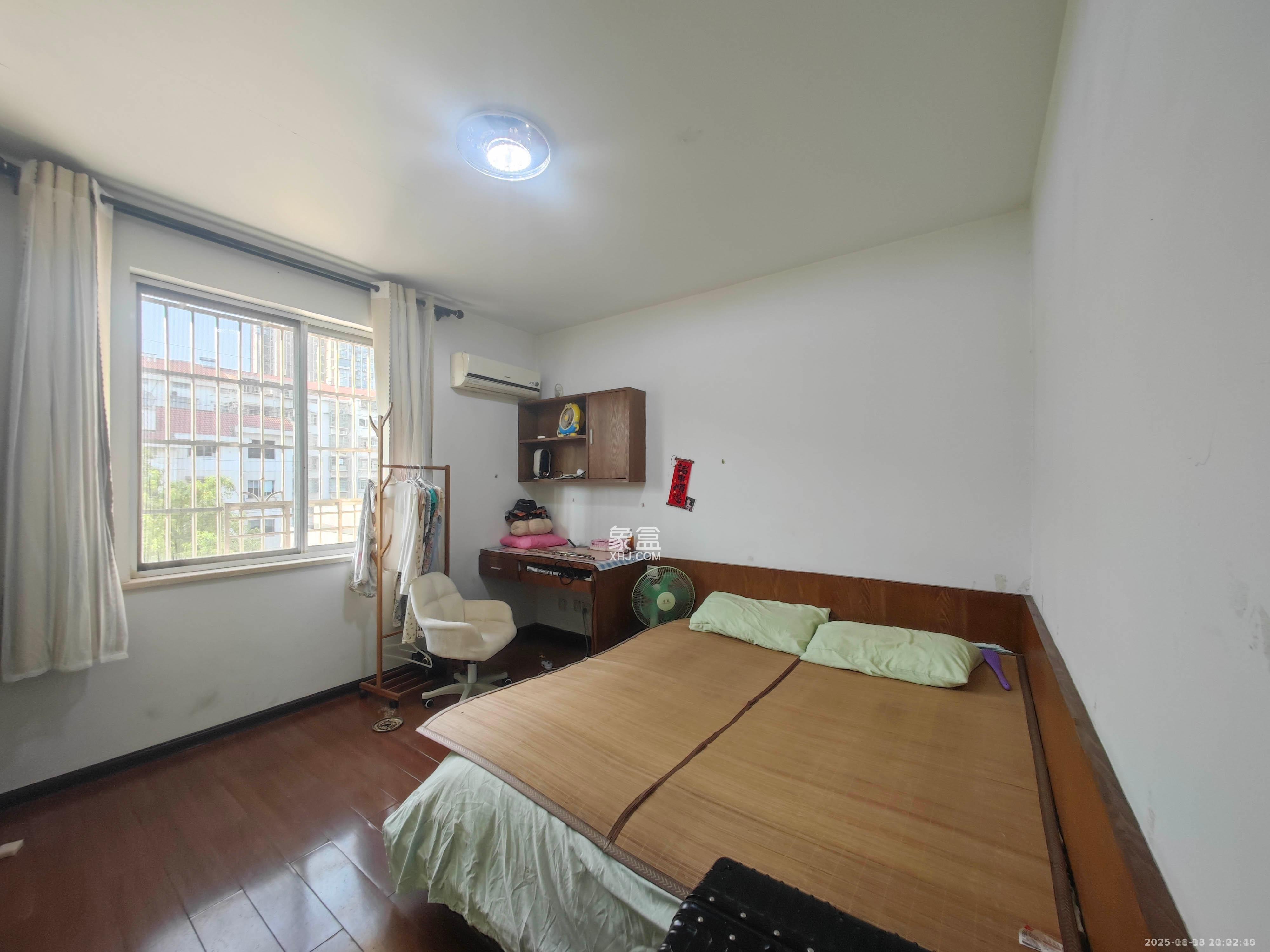 佳园星城  1室2厅2卫    2000.0元/月室内图