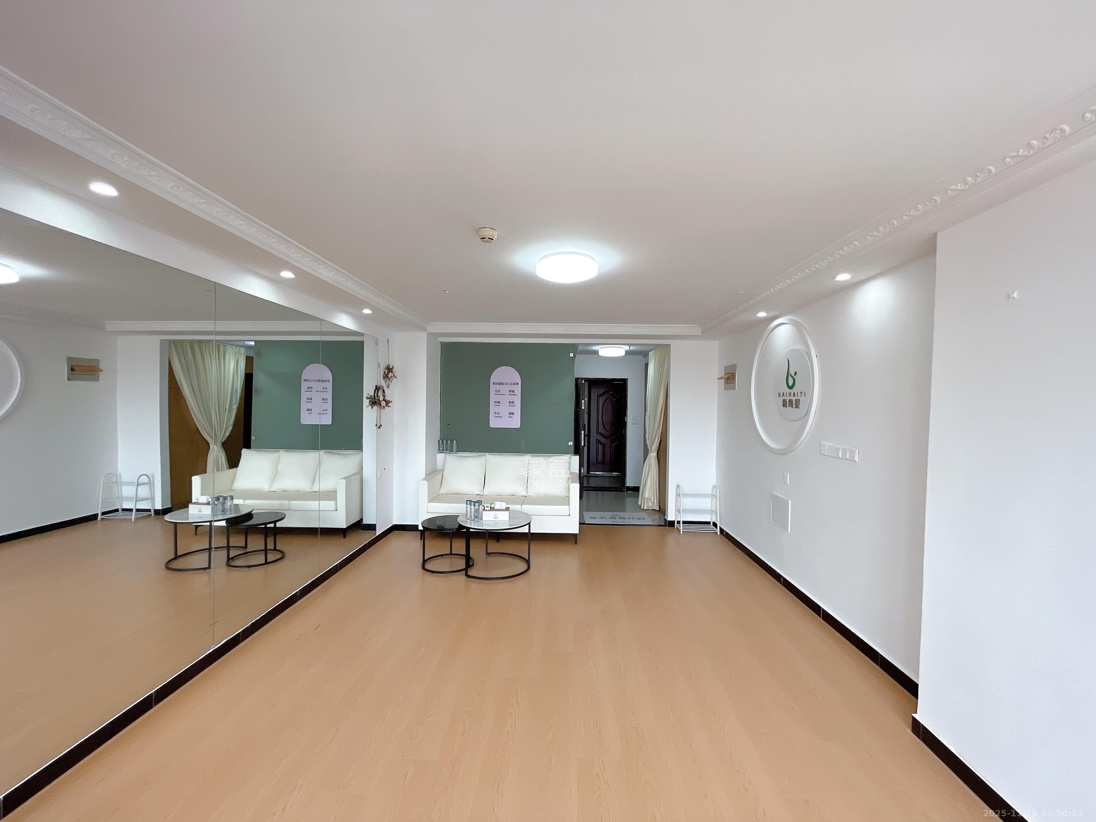 奥克斯广场 1室1厅1卫 1900.0元/月 奥克斯广场 1室1厅1卫 1900.0元/月室内图