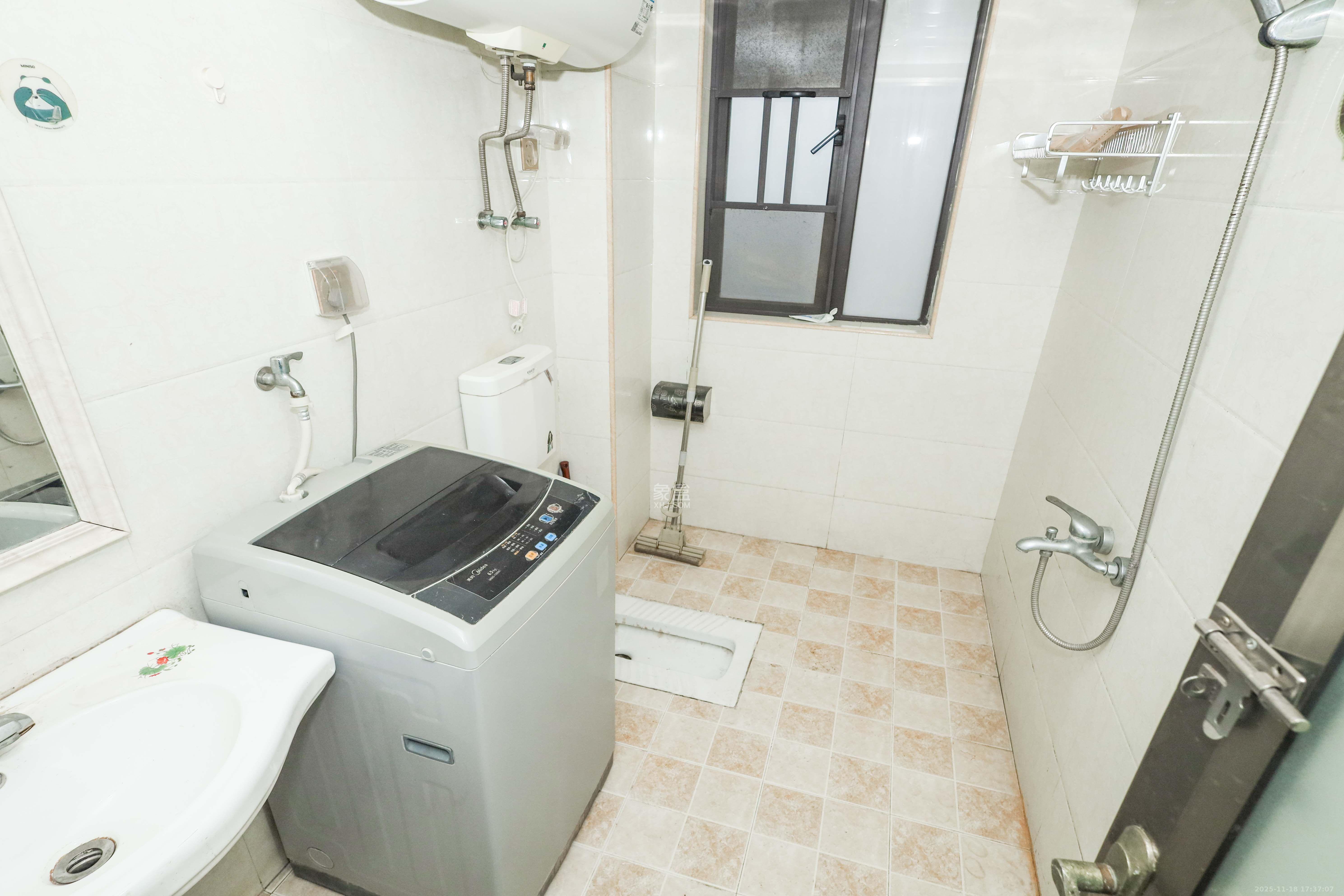 和泓梅溪四季  5室2厅2卫    3800.0元/月室内图