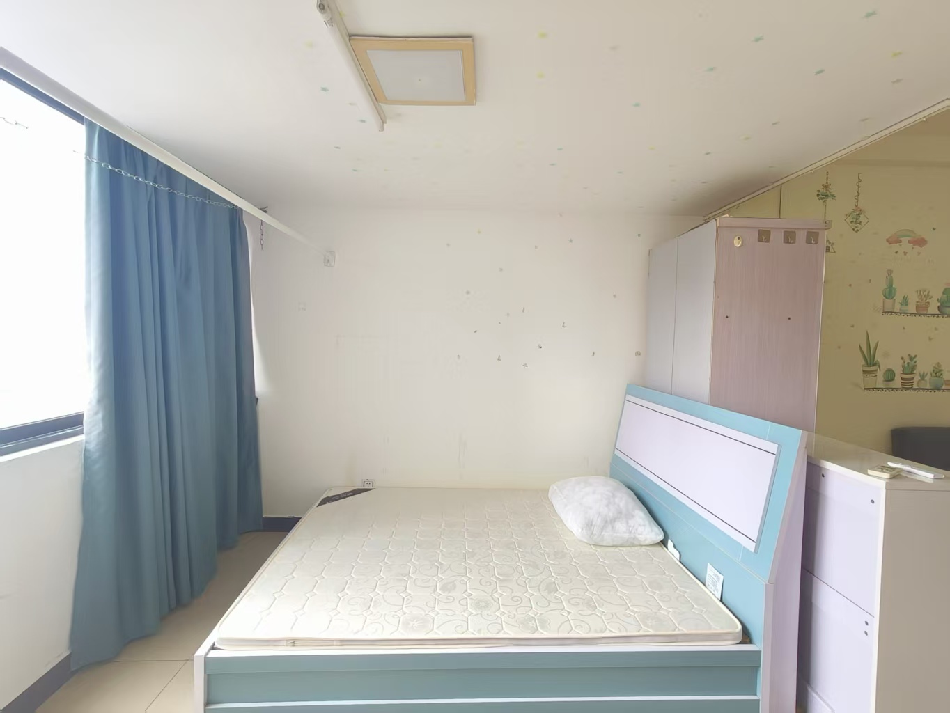 帝国大厦  1室1厅1卫    1500.0元/月室内图