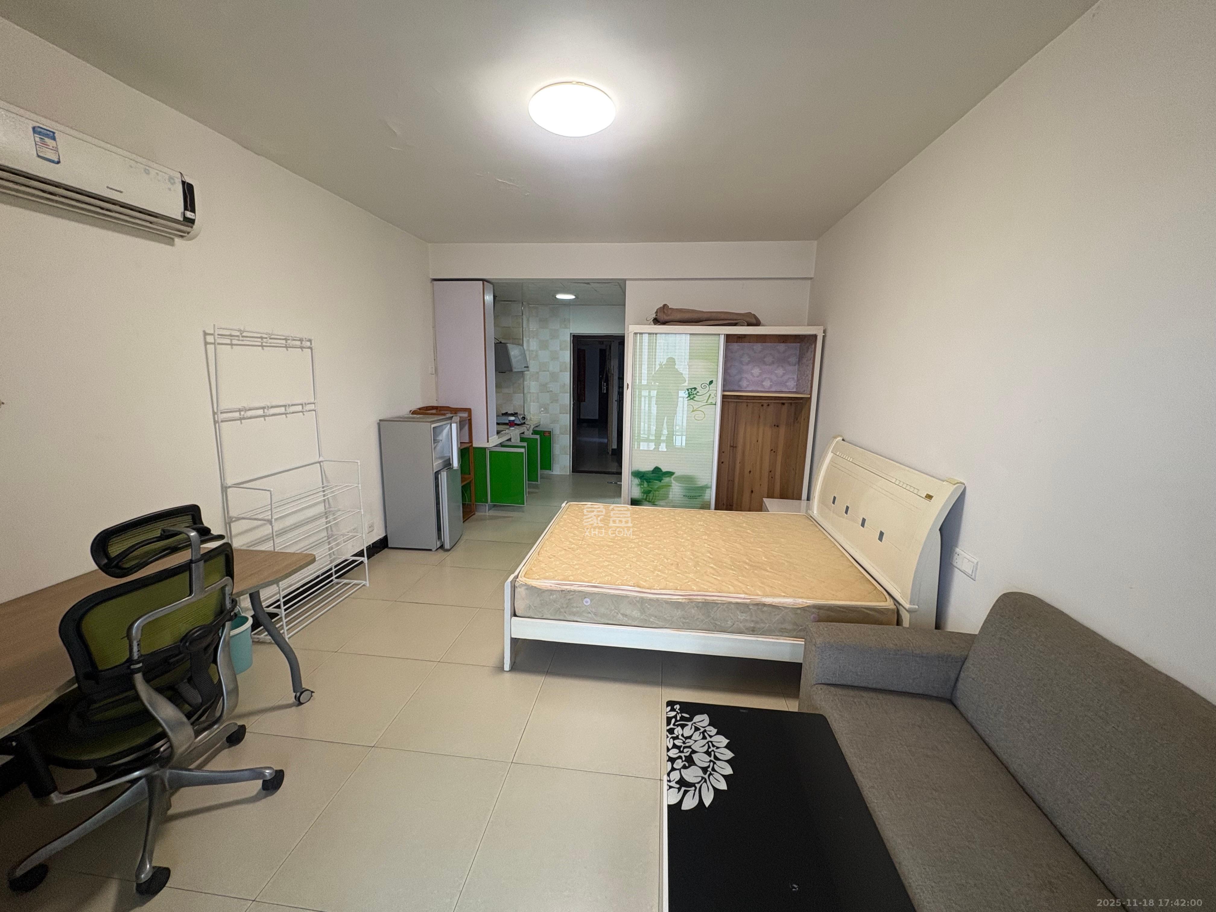 世景华庭  1室1厅1卫    1200.0元/月