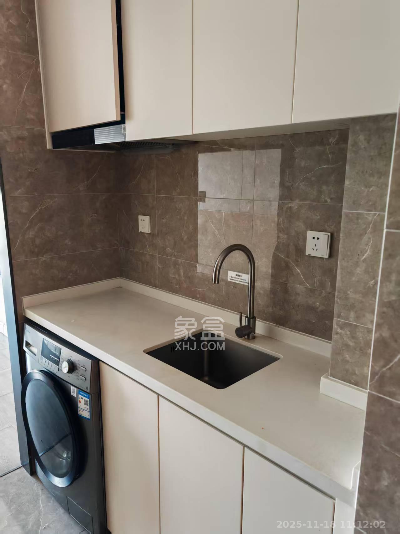 华润置地中心  1室1厅1卫    2680.0元/月室内图