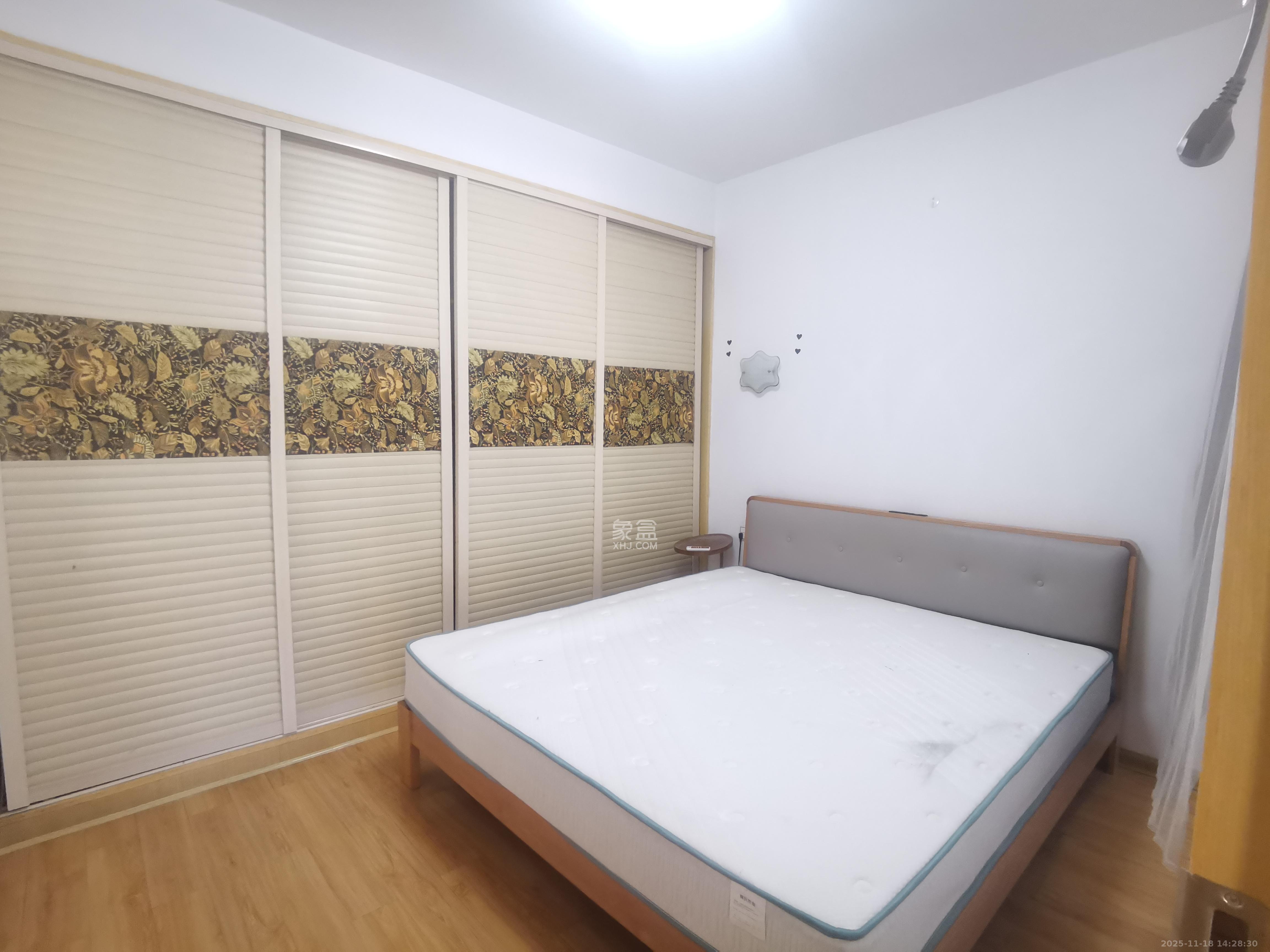 汇都公寓  1室1厅1卫    1900.0元/月室内图