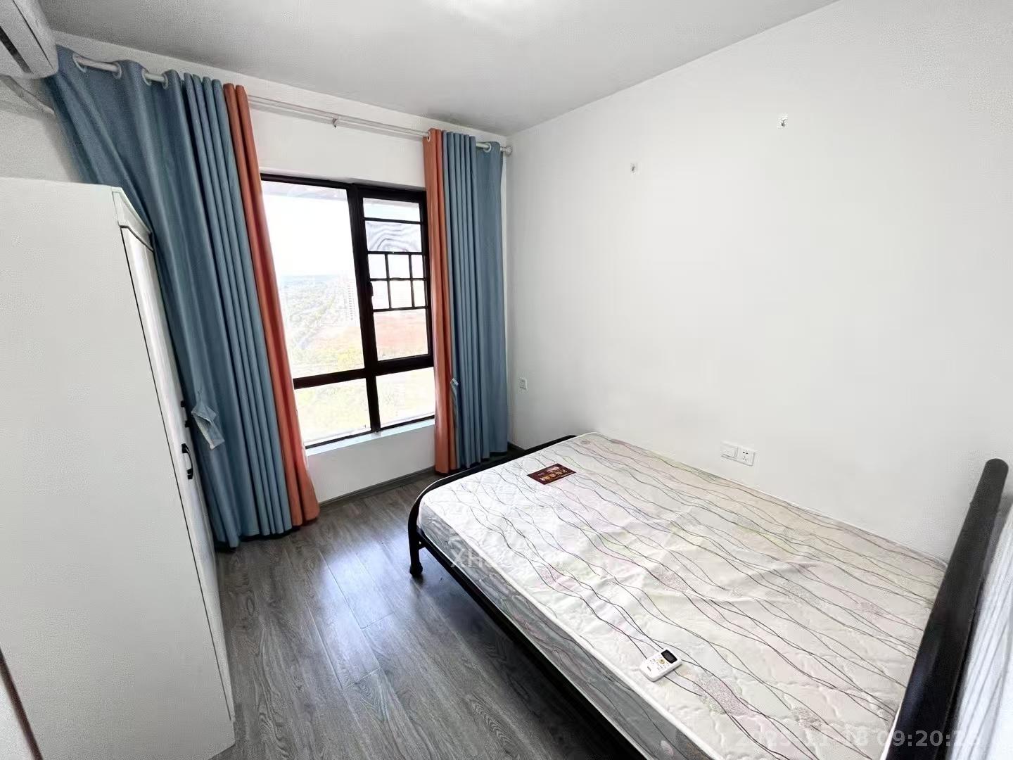 国泰九龙湾  3室2厅1卫    2000.0元/月室内图