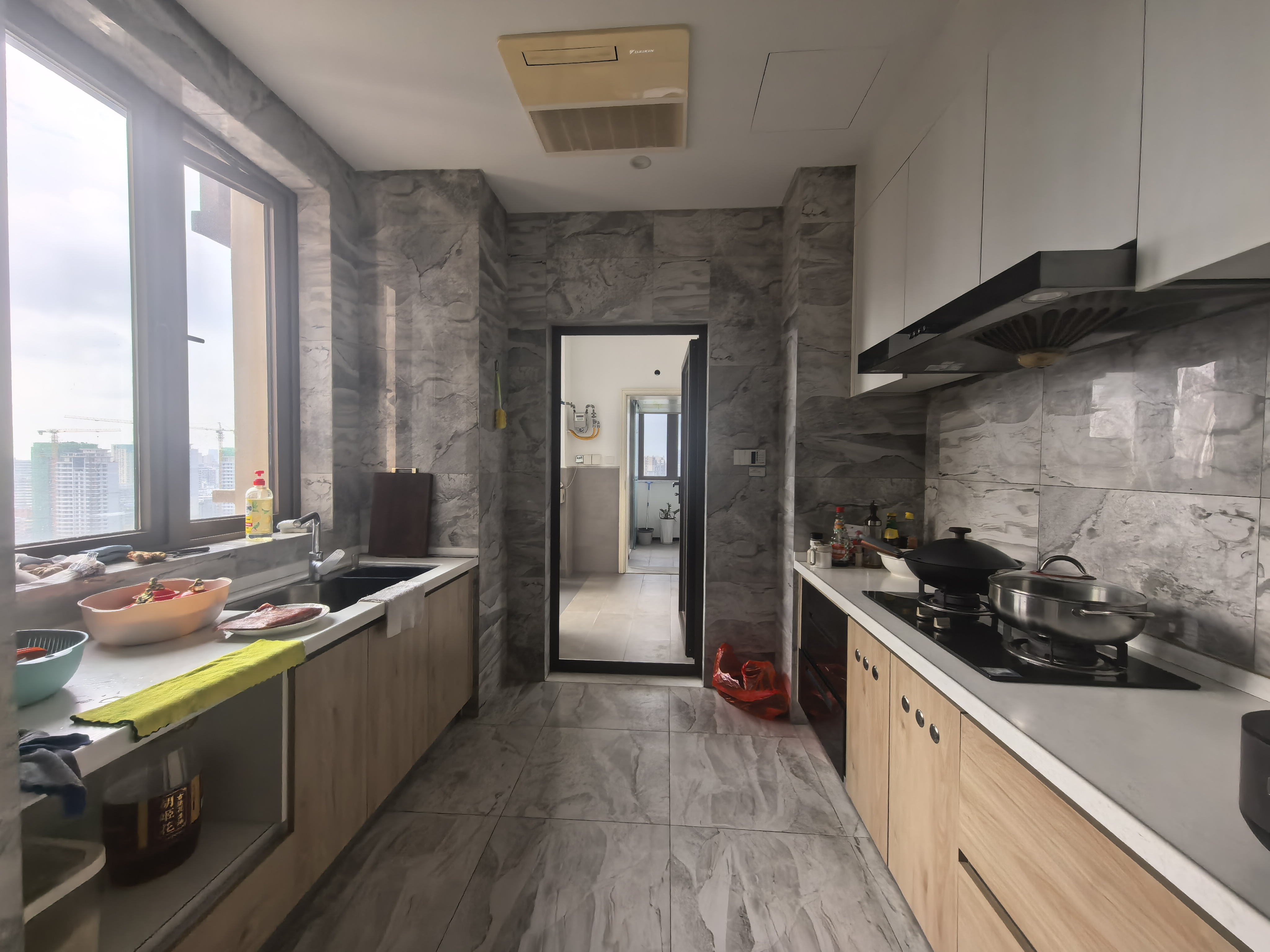 海航豪庭北苑 4室2厅2卫 9500.0元/月 海航豪庭北苑 4室2厅2卫 9500.0元/月室内图