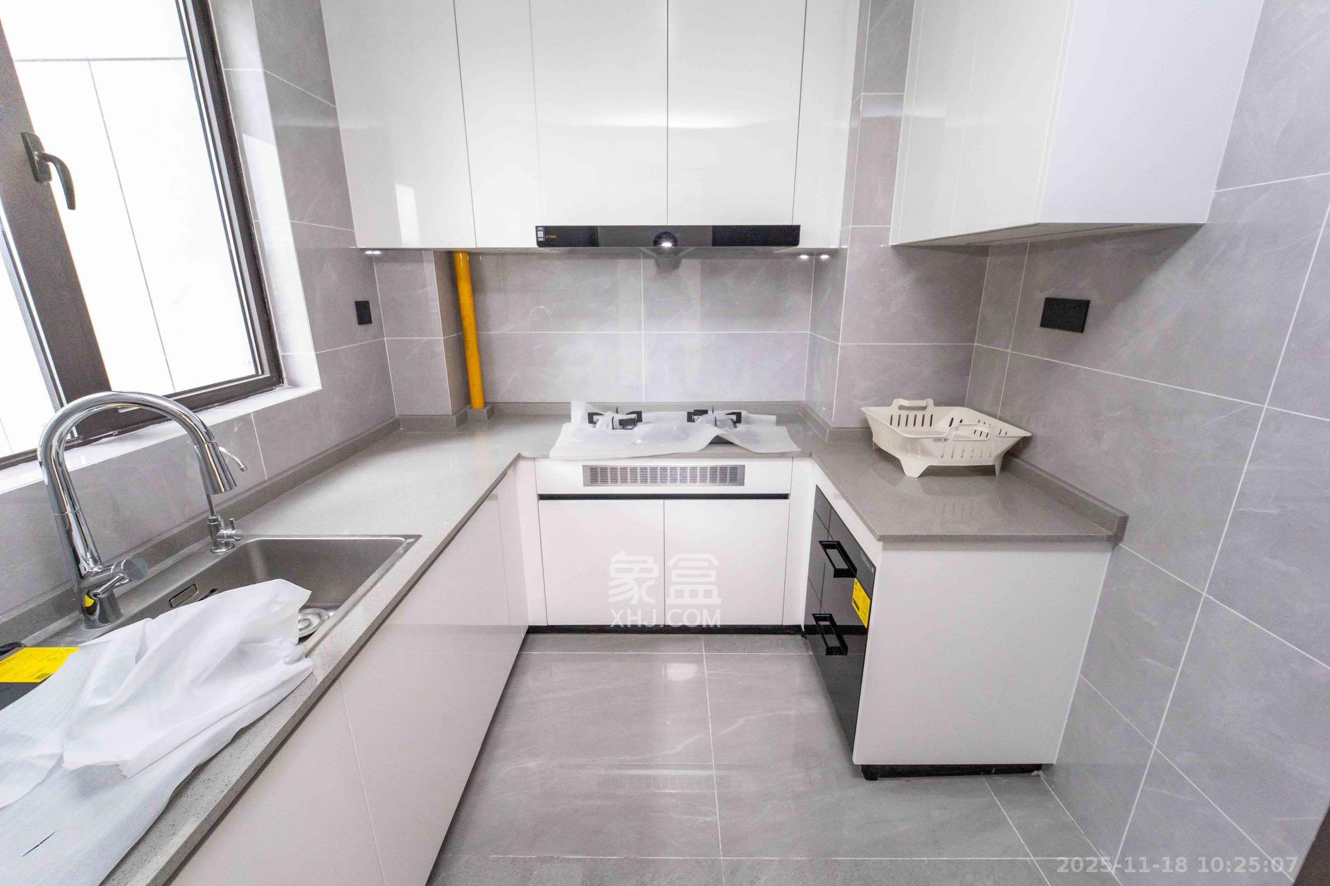 德奥悦东方 4室2厅2卫 3600.0元/月 德奥悦东方 4室2厅2卫 3600.0元/月室内图