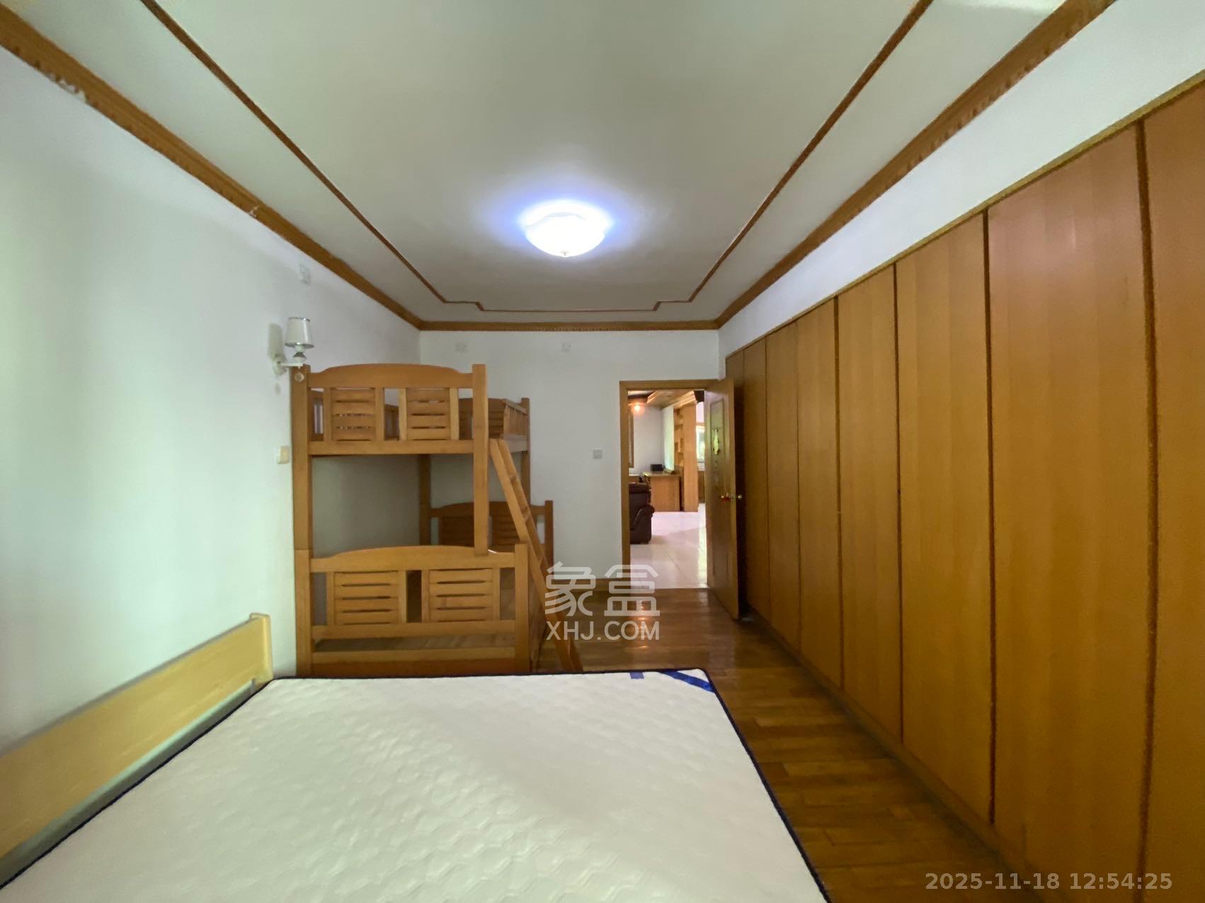 紫荆花园 2室2厅2卫 1700.0元/月 紫荆花园 2室2厅2卫 1700.0元/月室内图