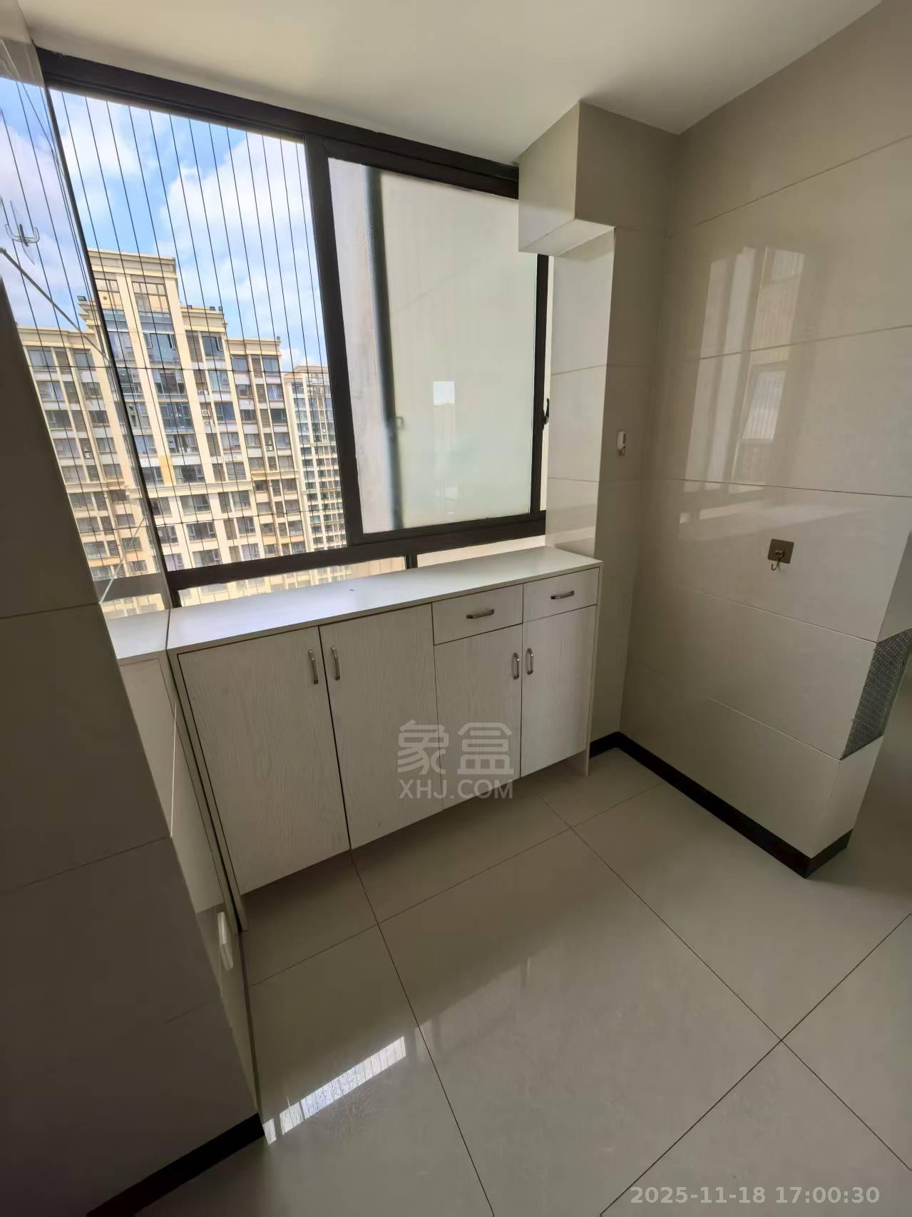 佳兆业金域天下三期  3室2厅1卫    1500.0元/月