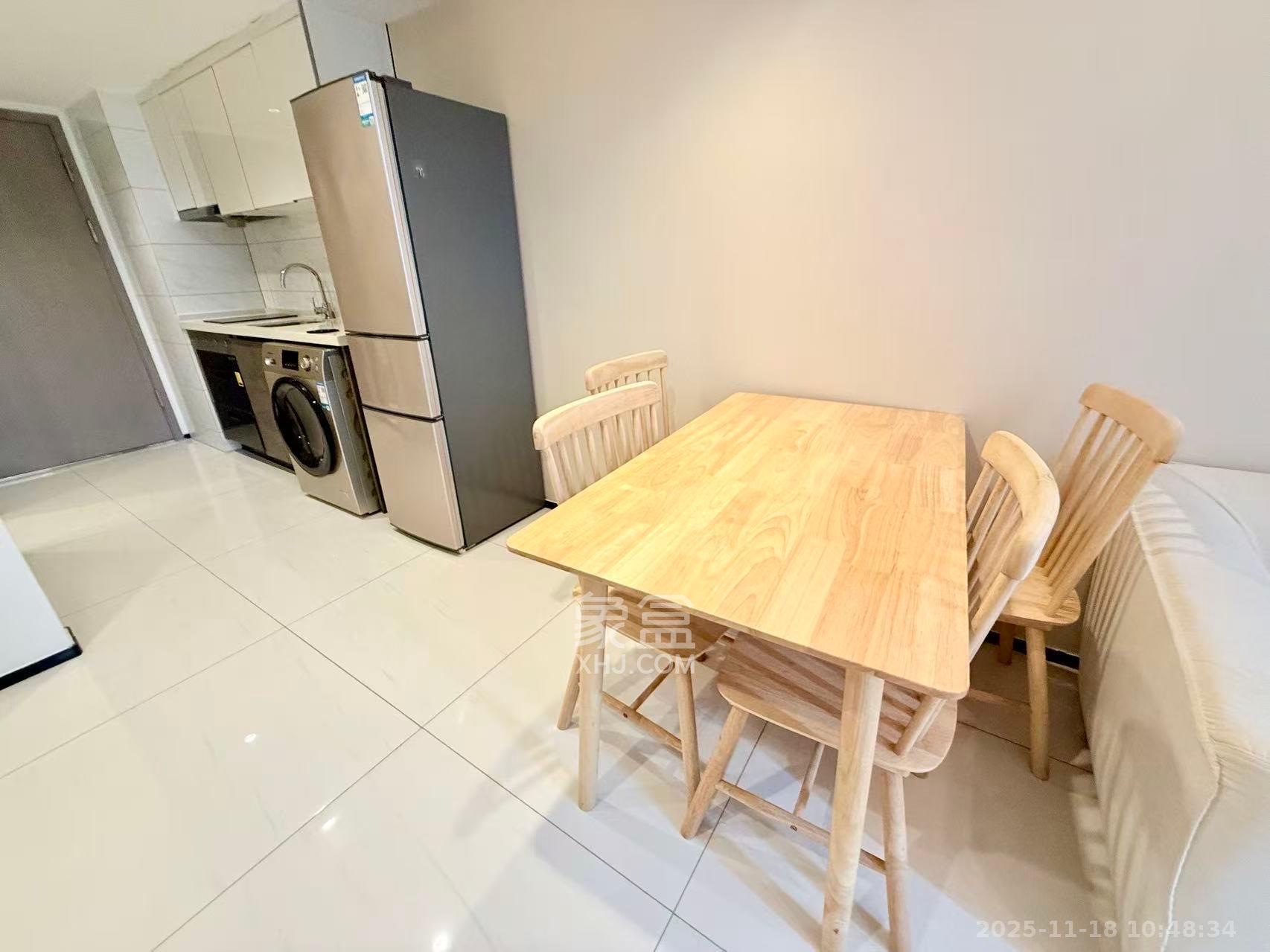 藏珑湖上公馆  1室0厅0卫    2400.0元/月室内图