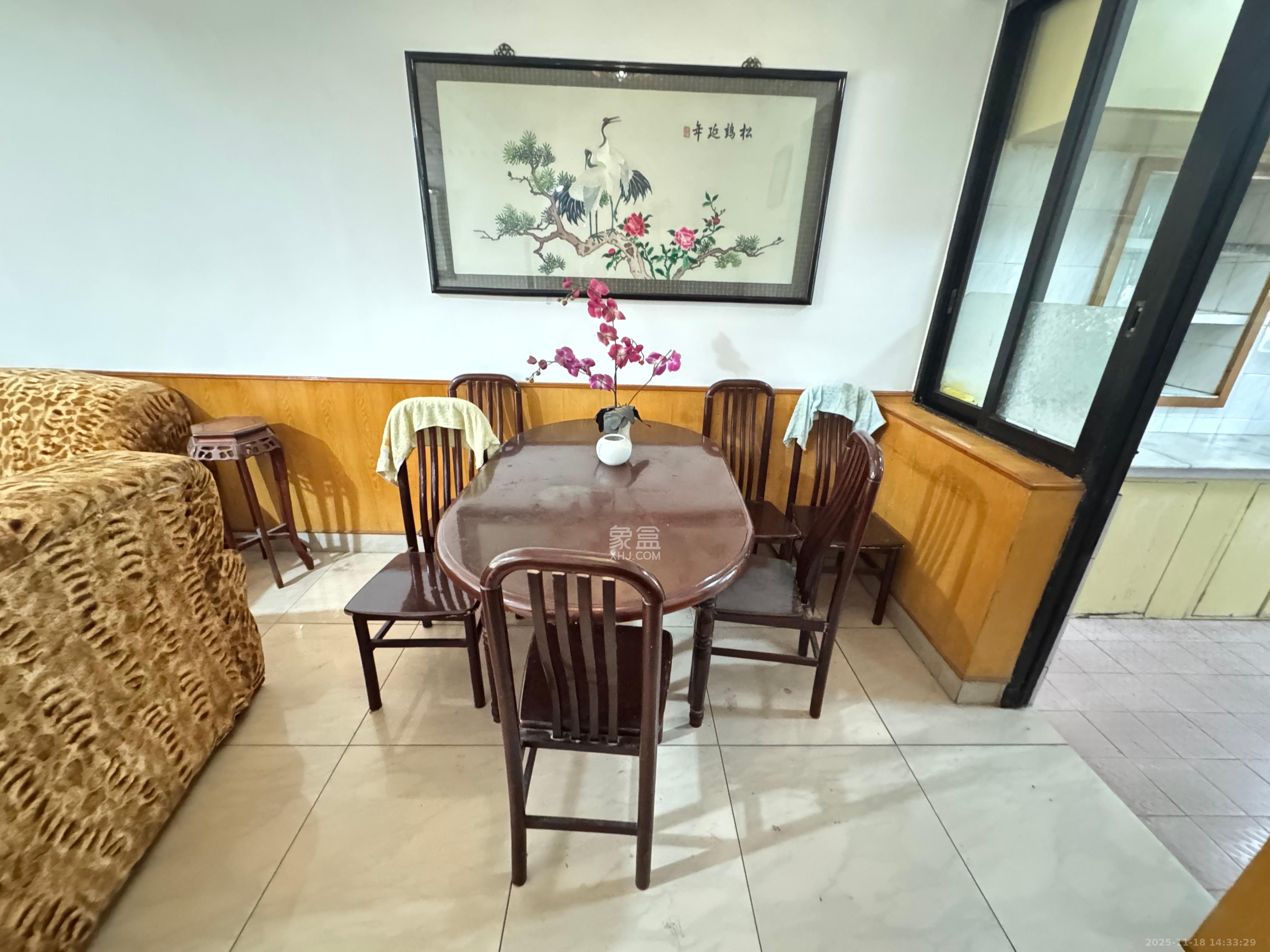 湖南省机关事务管理局  4室2厅2卫    2900.0元/月室内图