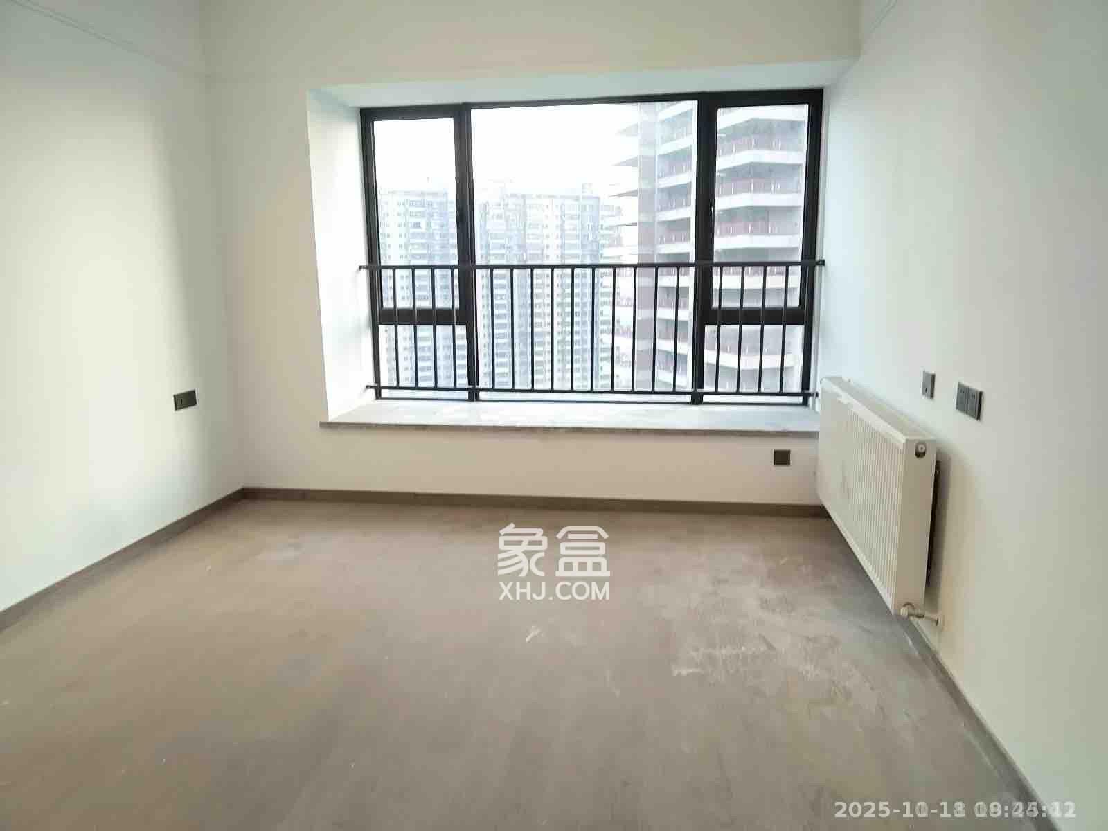 长房星城天地  3室2厅1卫    5200.0元/月室内图