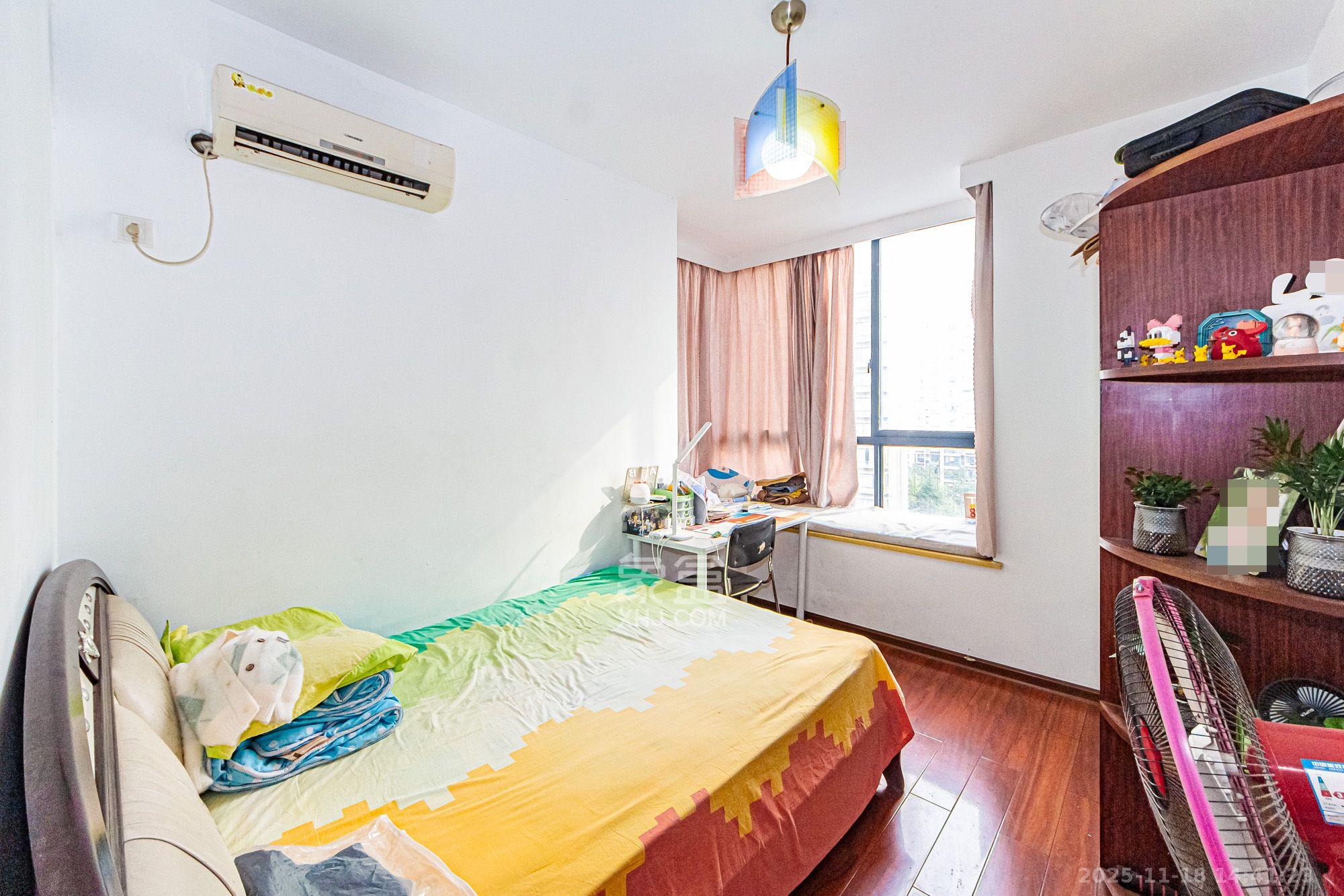 湘江世纪城咏江苑 2室2厅1卫 2000.0元/月 湘江世纪城咏江苑 2室2厅1卫 2000.0元/月室内图